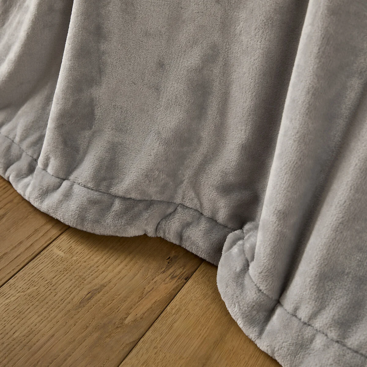 Maxine Fleece Bedspread – image 4