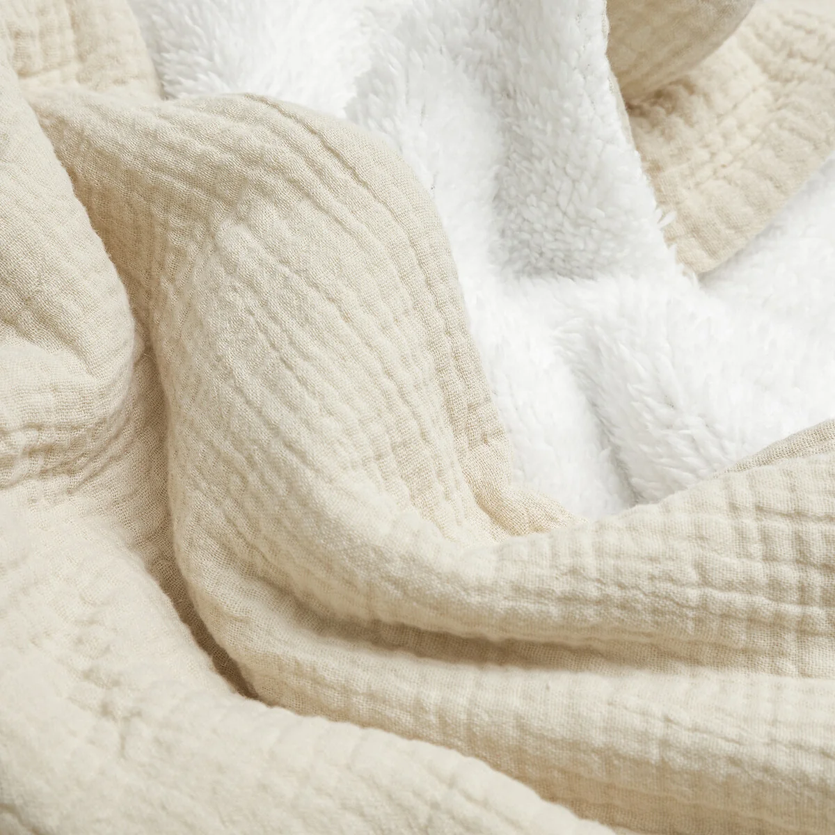 Kumla Cotton Muslin & Fleece Throw – image 5