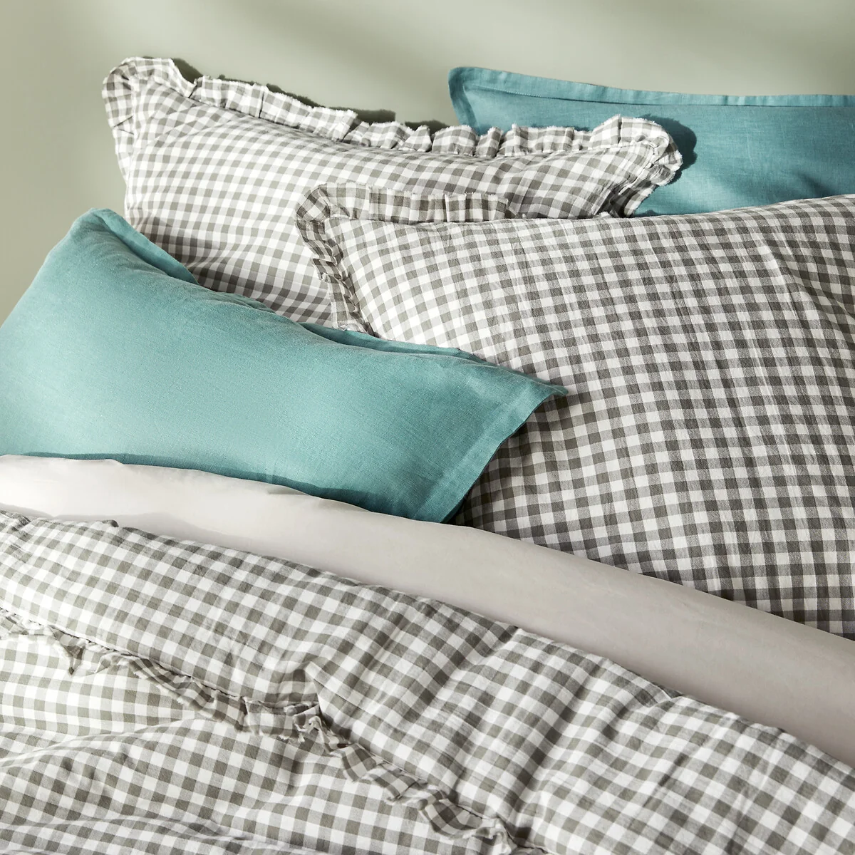 Georgette Gingham Washed Cotton Quilted Bedspread – image 3