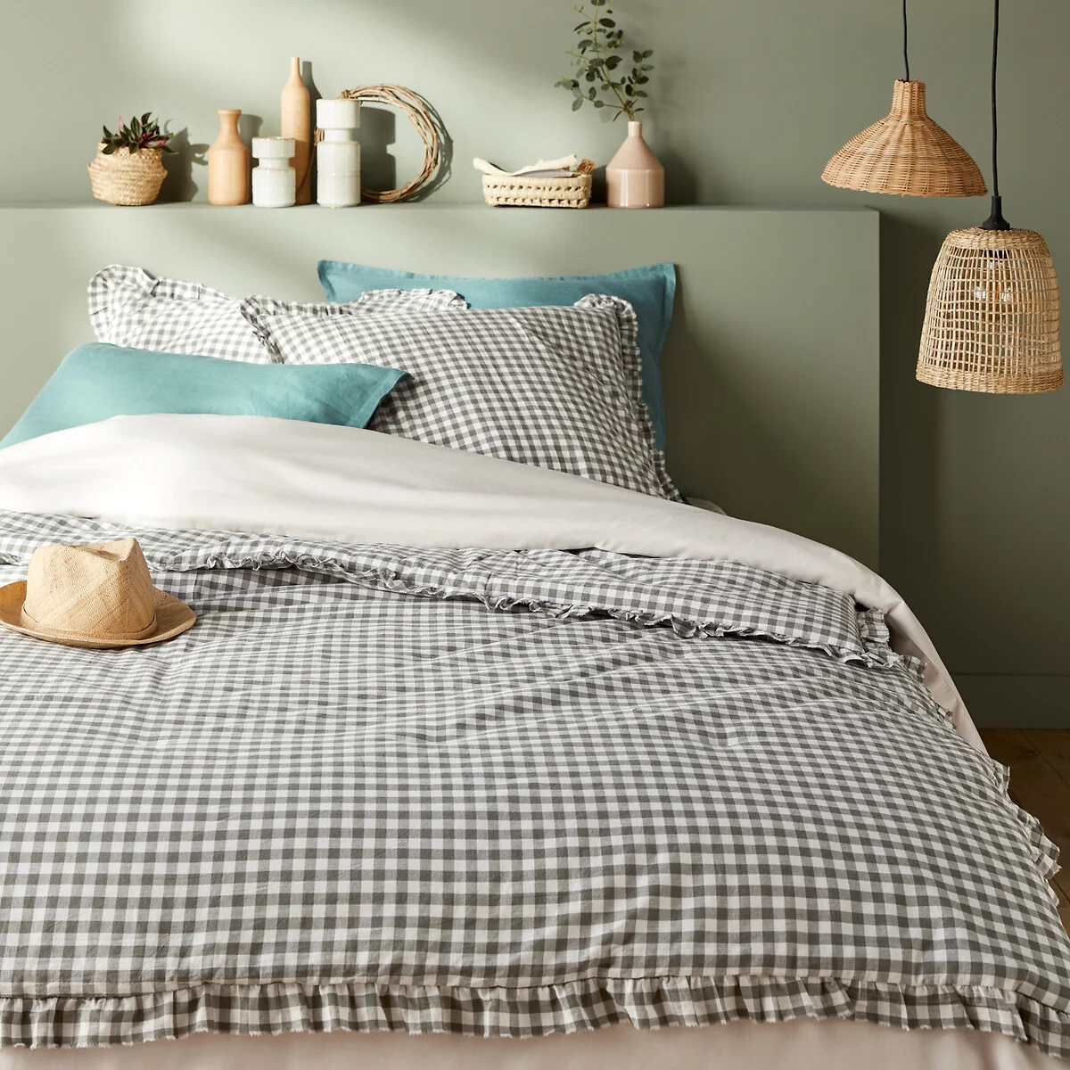 Georgette Gingham Washed Cotton Quilted Bedspread – image 1