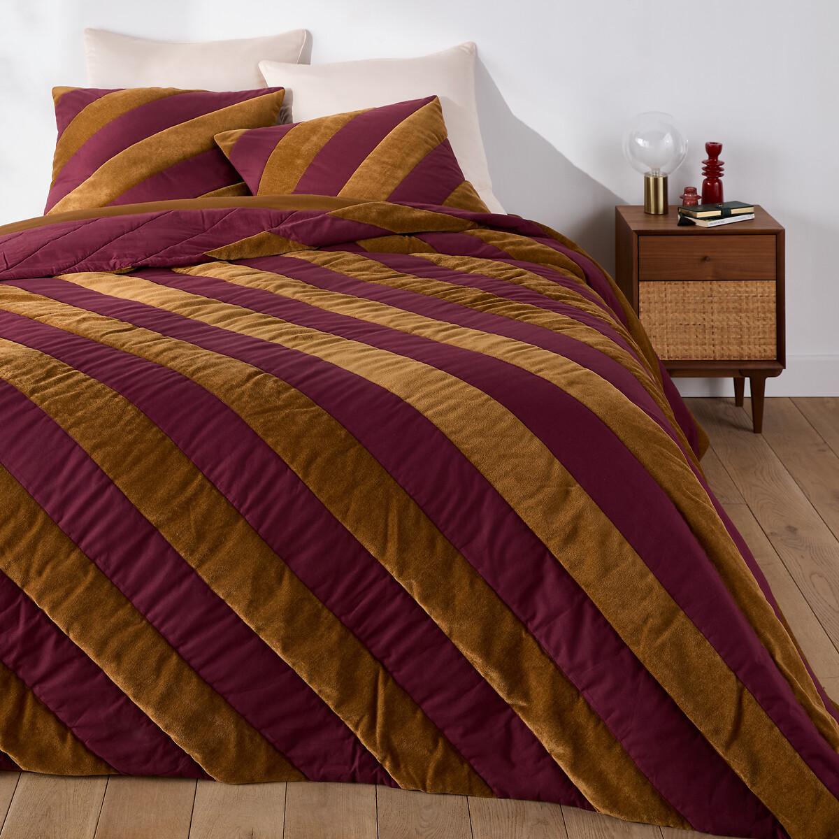 Odile Striped Quilted Bedspread – image 1