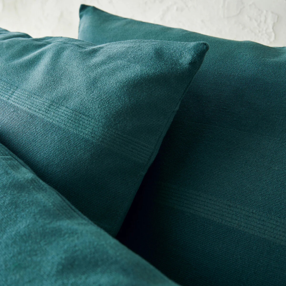 Nedo Fringed Bedspread – image 4
