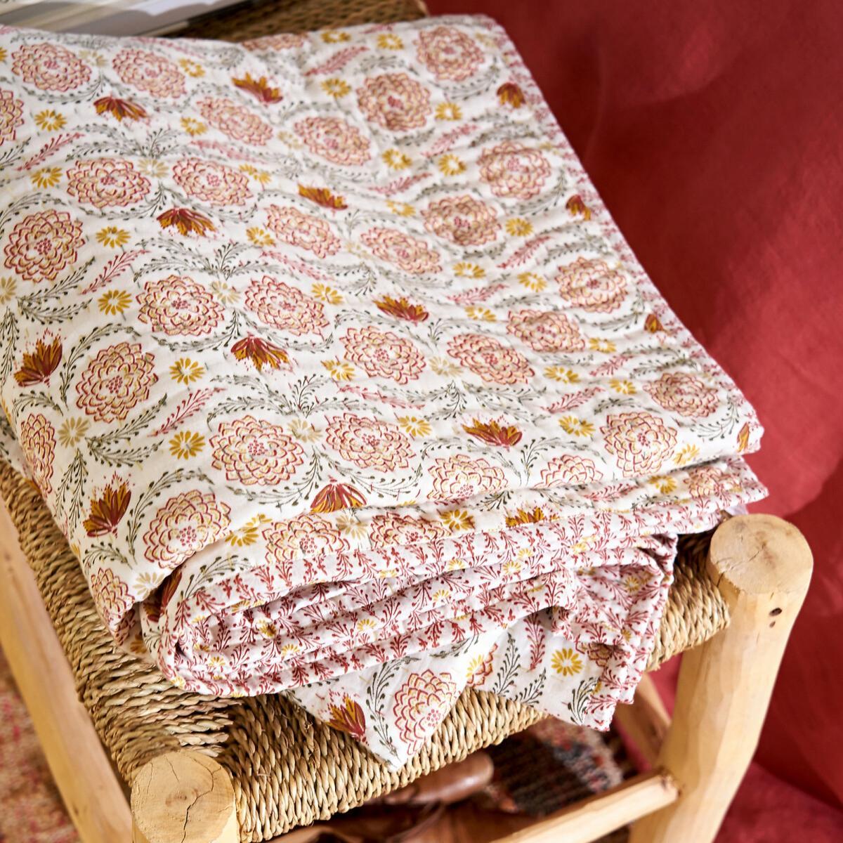 Zinnia Kantha-Style Printed Cotton Muslin Quilt – image 3