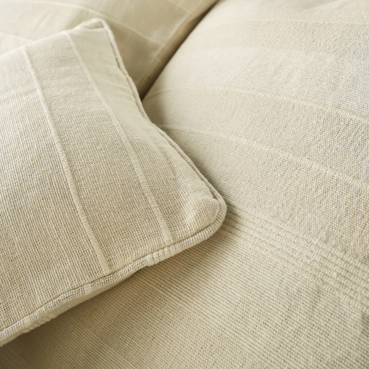 Nedo Fringed Cotton Bedspread – image 4