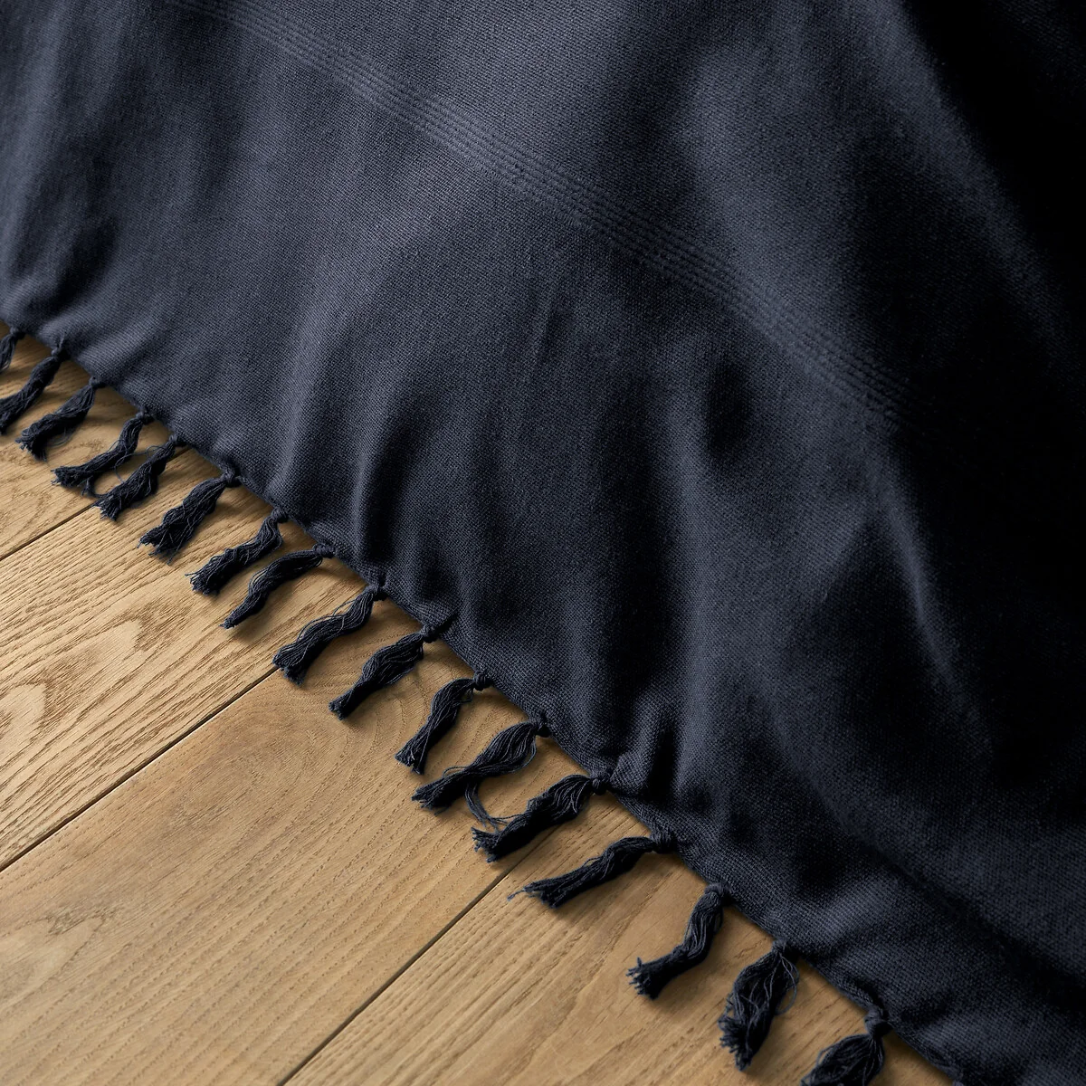 Nedo Fringed Cotton Bedspread – image 3