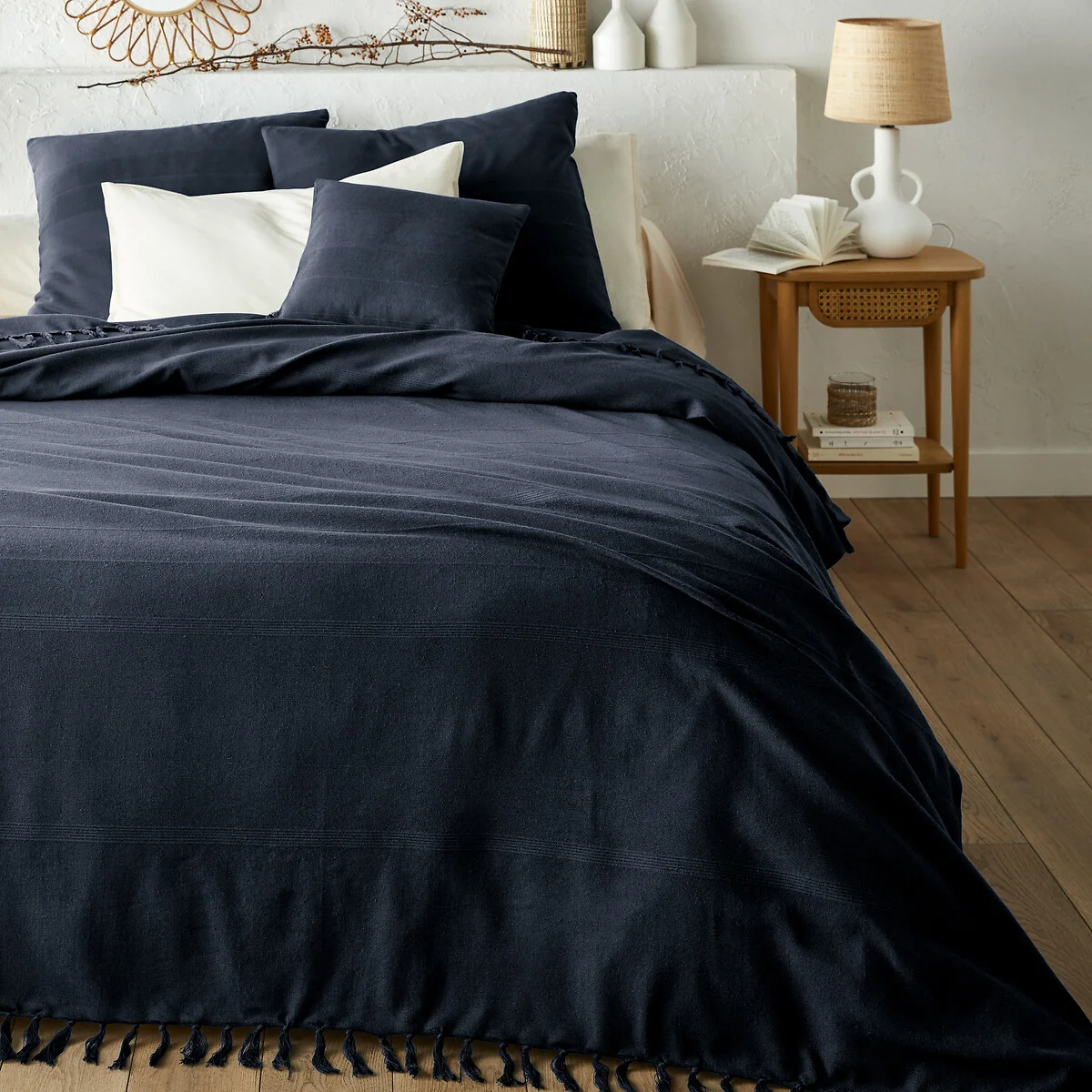 Nedo Fringed Cotton Bedspread – image 1