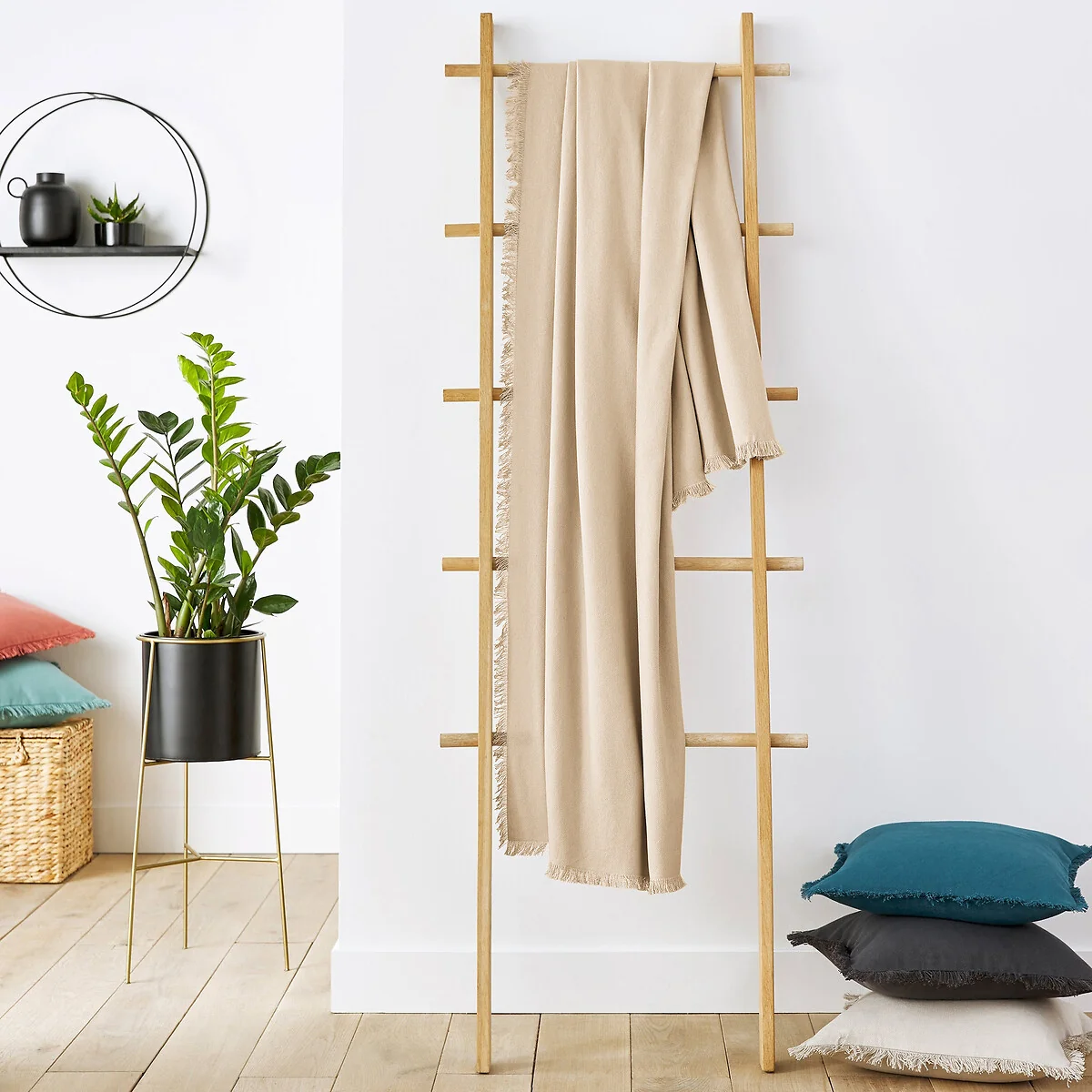 Panama Throw – image 1