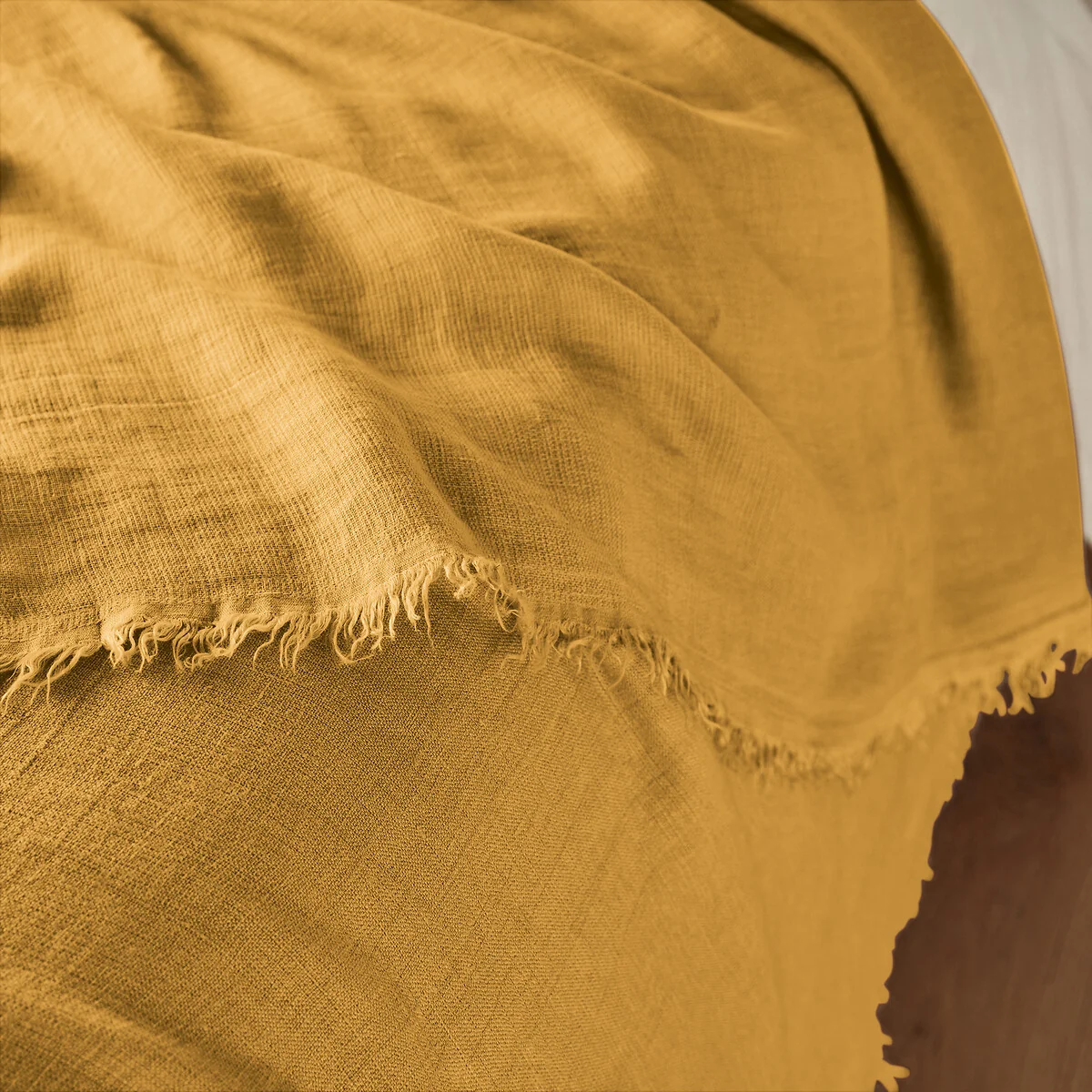 Linange Washed Linen Bedspread – image 4