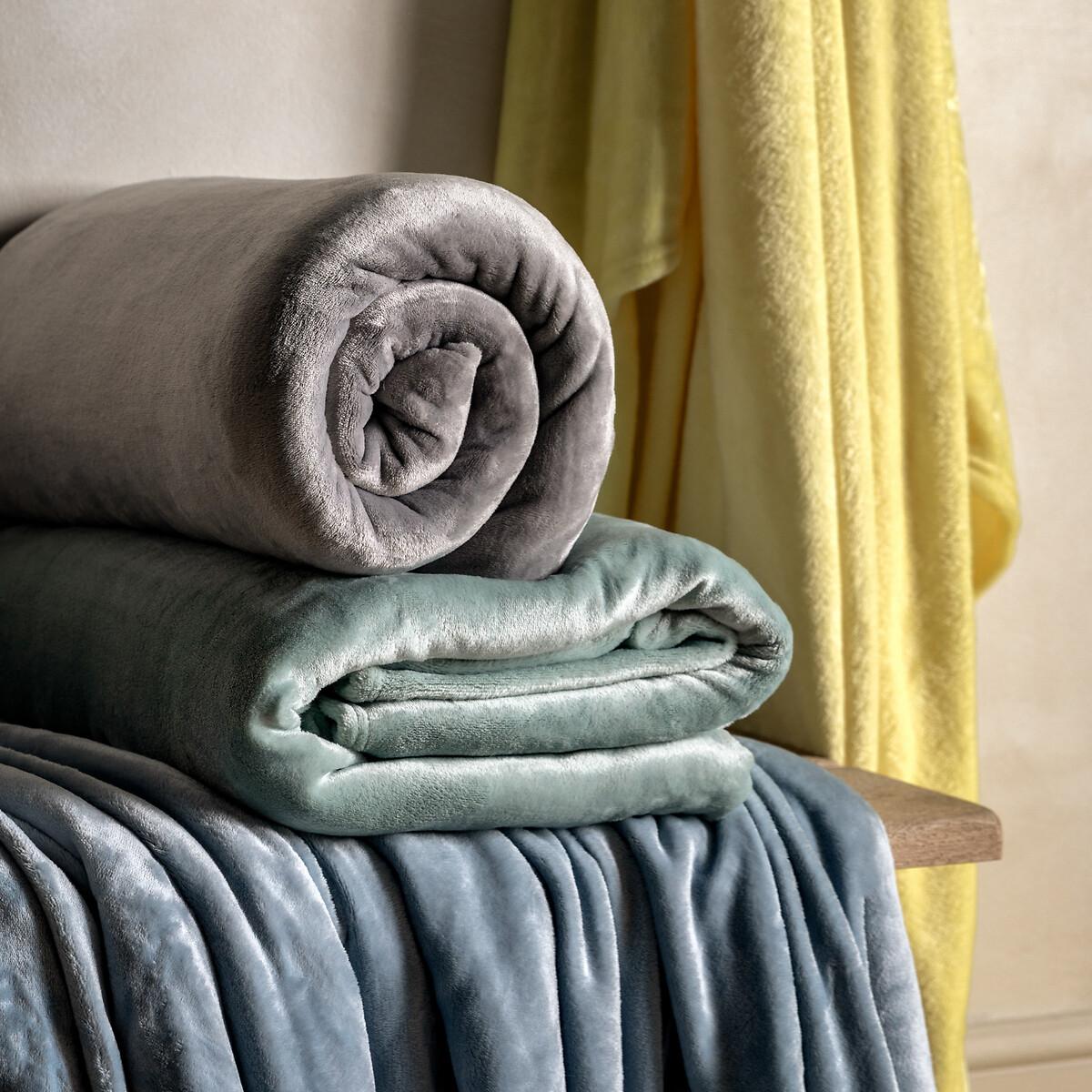 Extra Large Fleece Throws – image 2