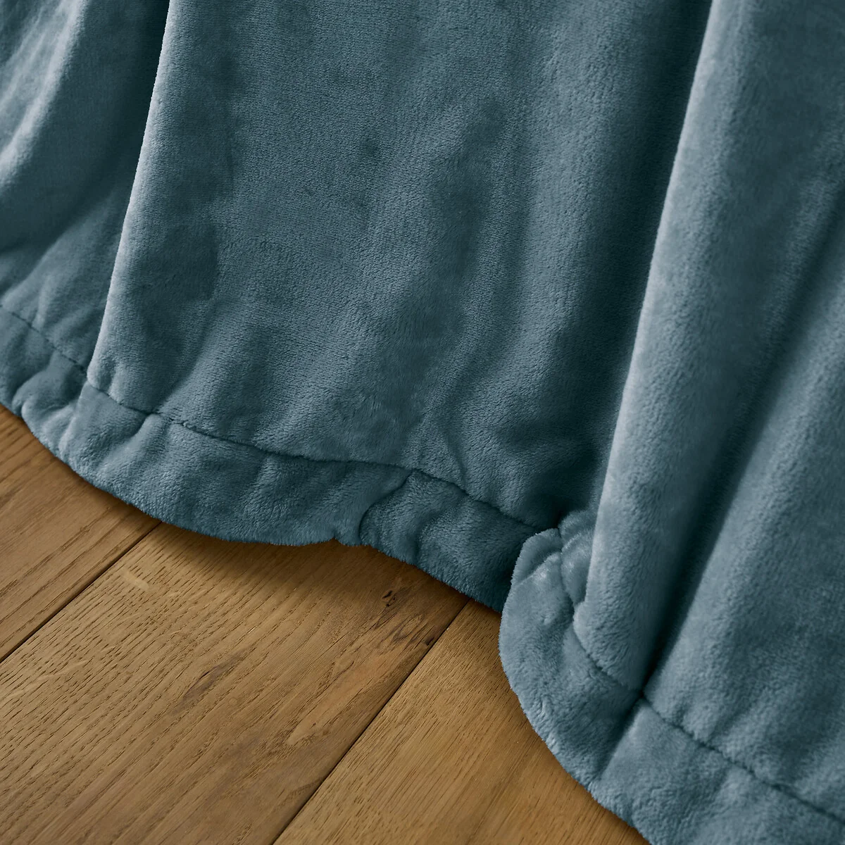 Maxine Fleece Bedspread – image 4