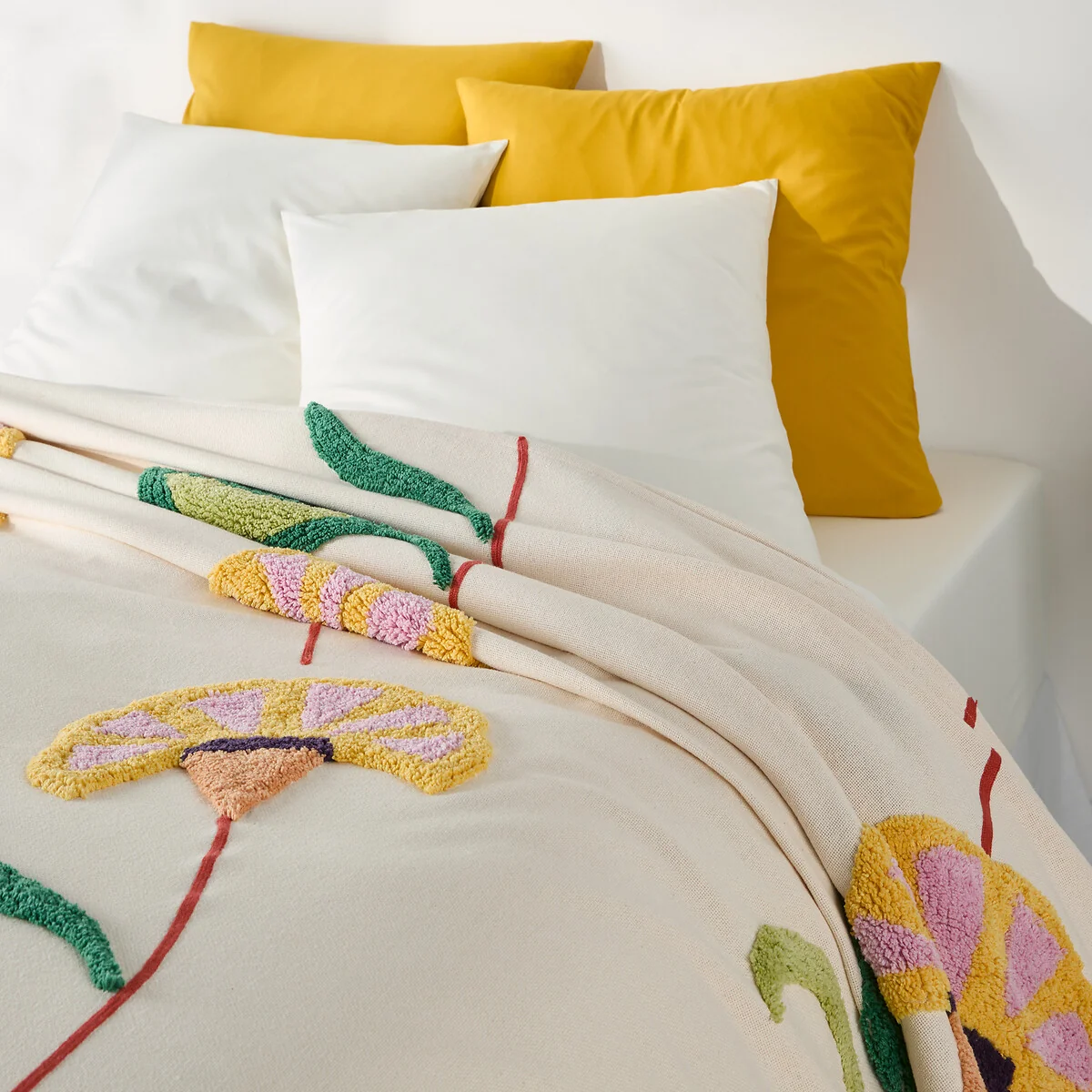 Palema Tufted Cotton Bedspread – image 3