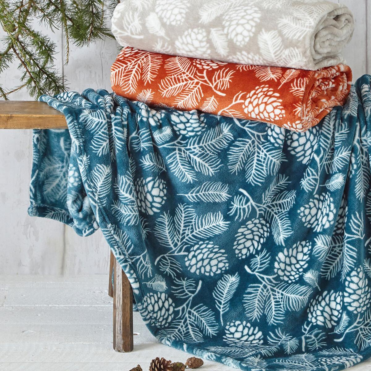 Irwin Fleece Throw – image 3