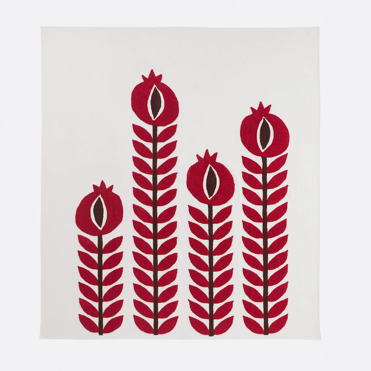 Cortes Embroidered Cotton Bedspread – image 5