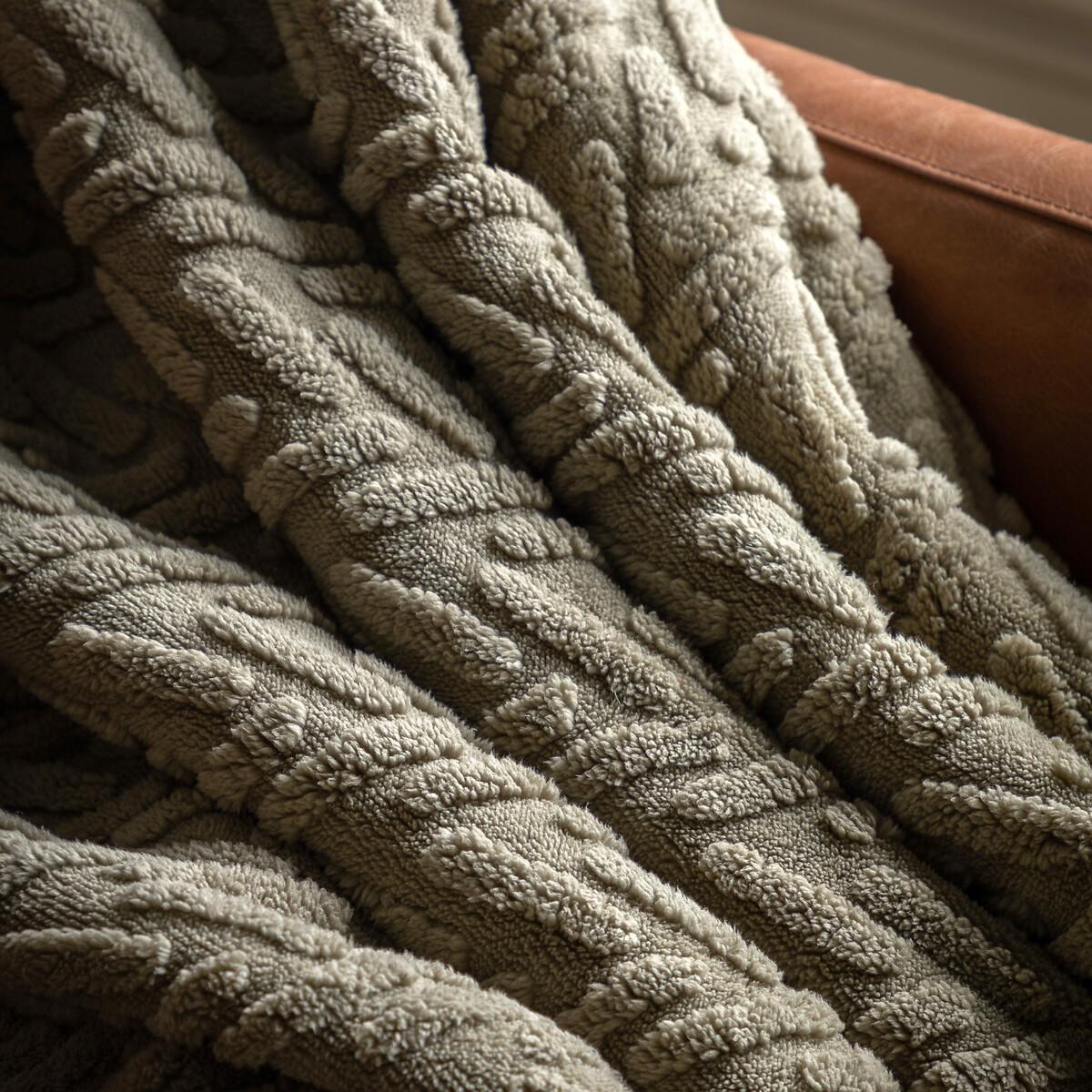 Herringbone Sherpa Throw – image 2