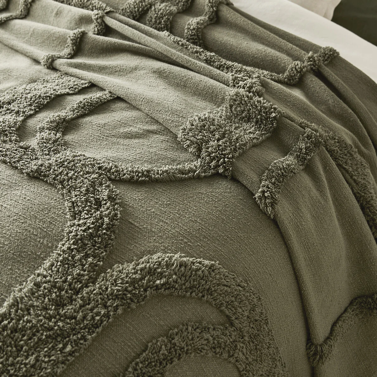 Massimo Tufted 100% Cotton Bedspread – image 3