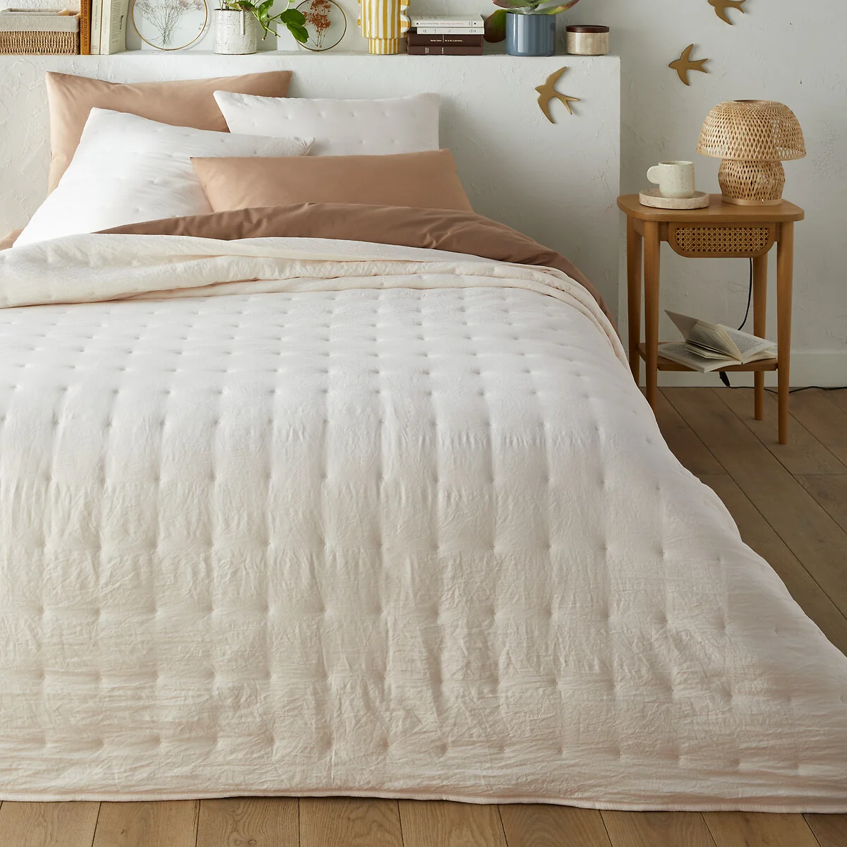 Loja Quilted Bedspread – image 1