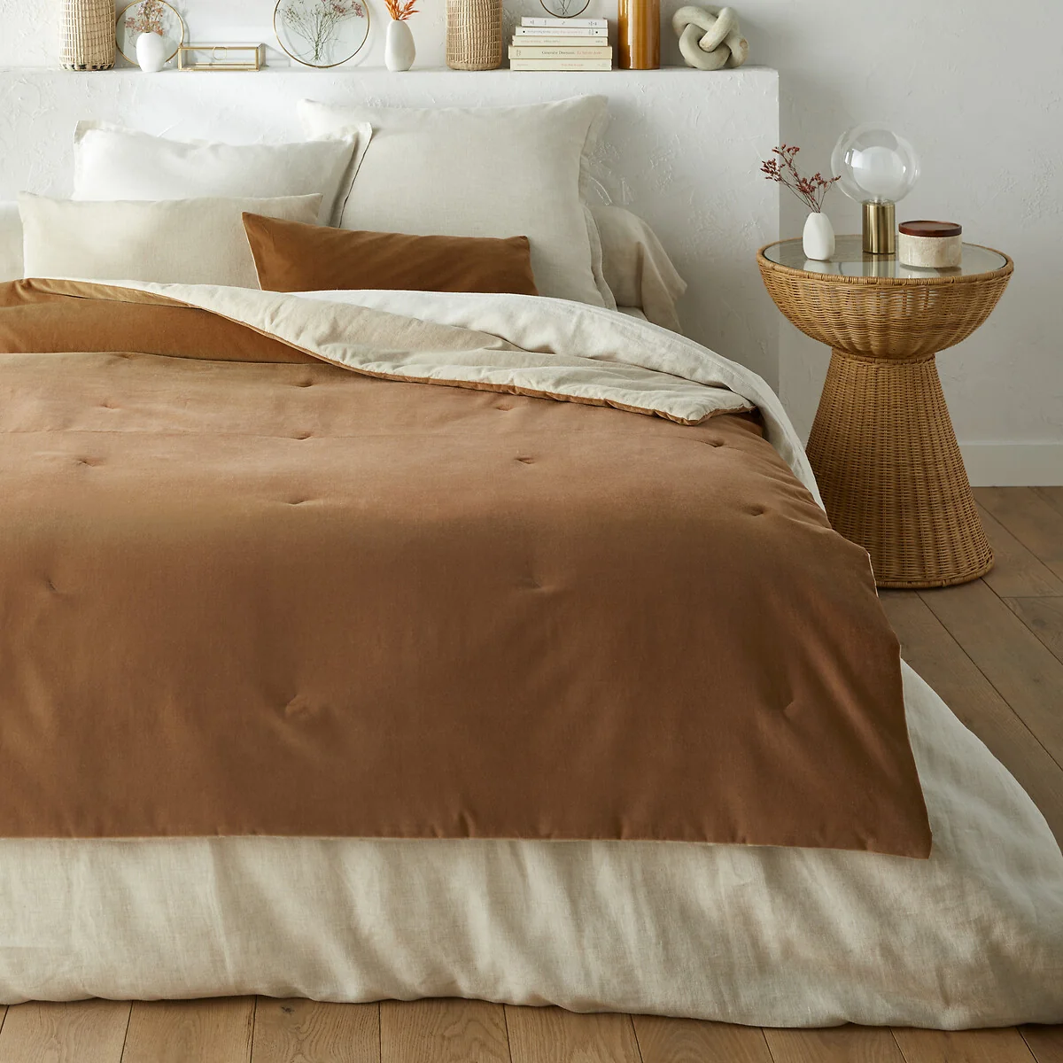 Velvet Cotton Bedspread – image 1
