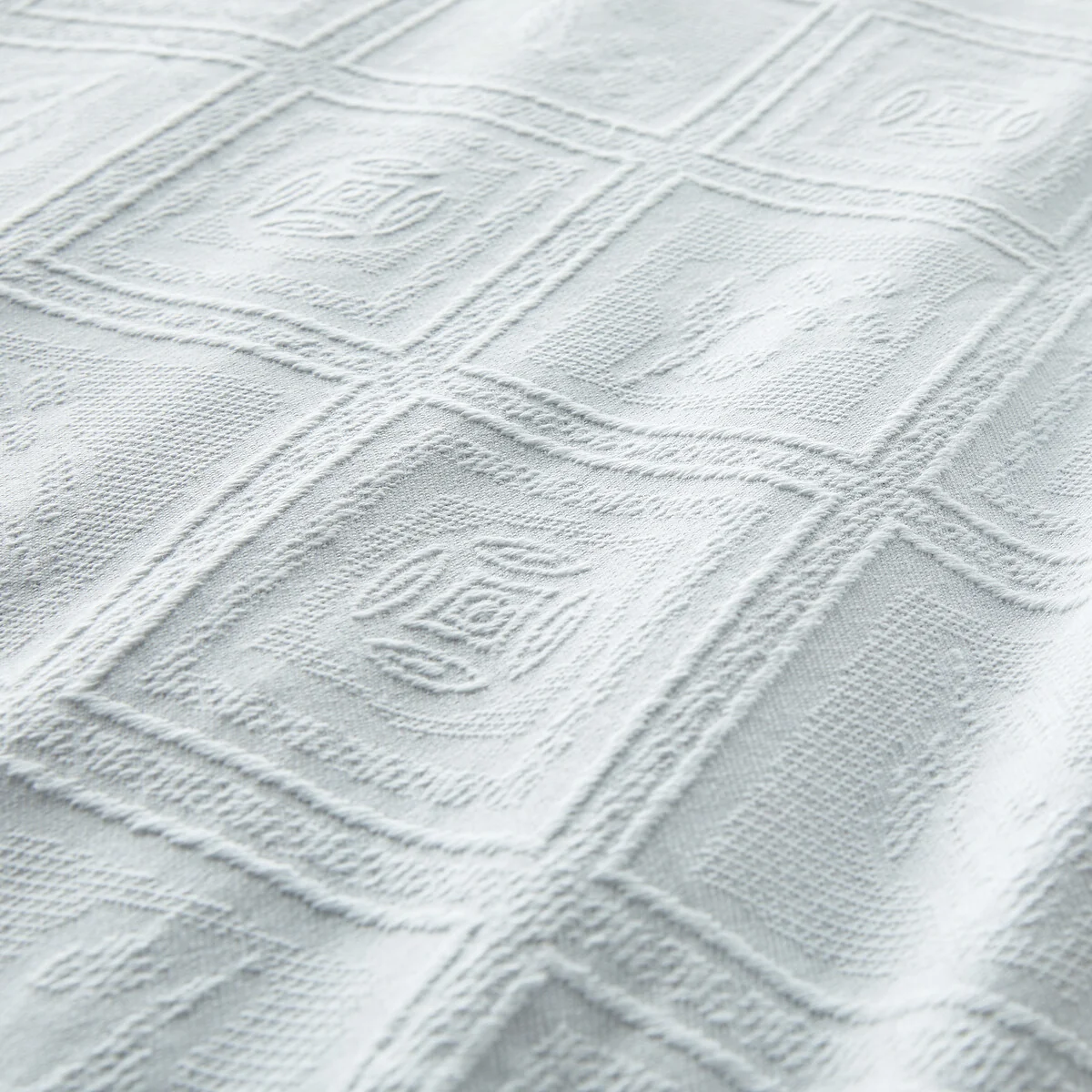 Indo Cotton Jacquard Bedspread – image 3