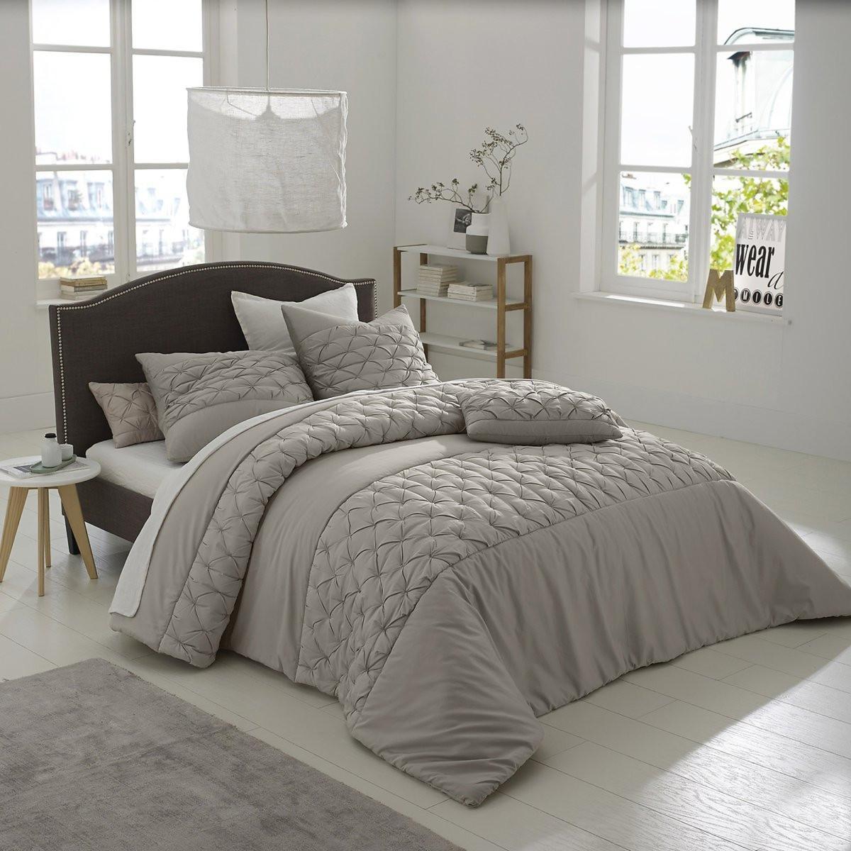 Khin Cotton Satin Bedspread – image 1