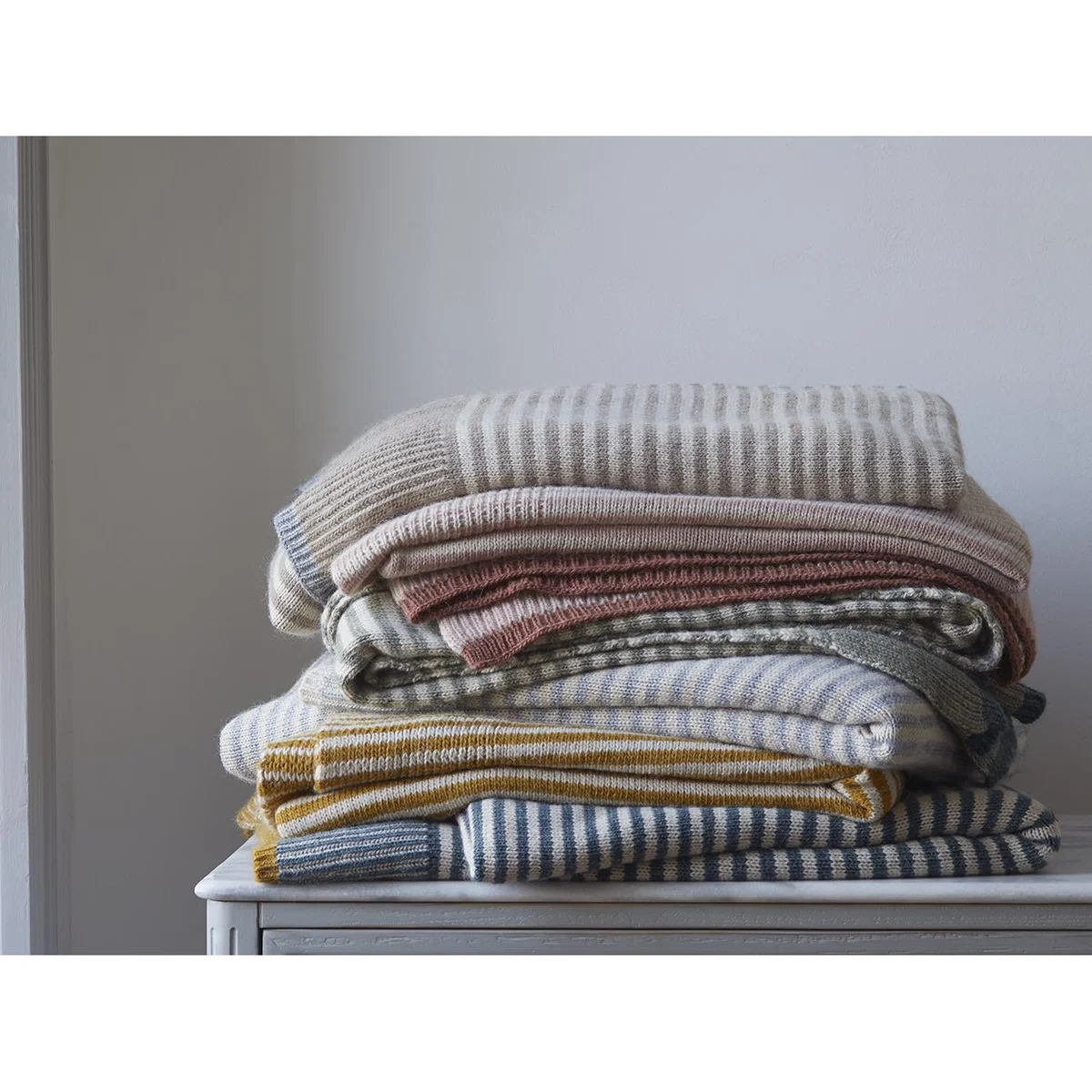 Easy Knit Throw in Oatmeal – image 6