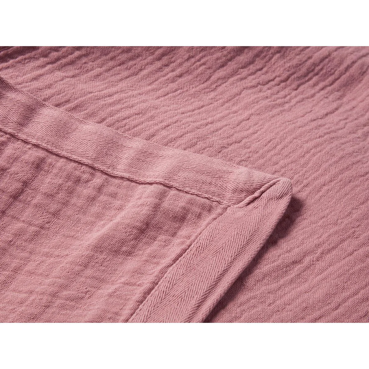 Drapy Throw in Old Pink – image 3
