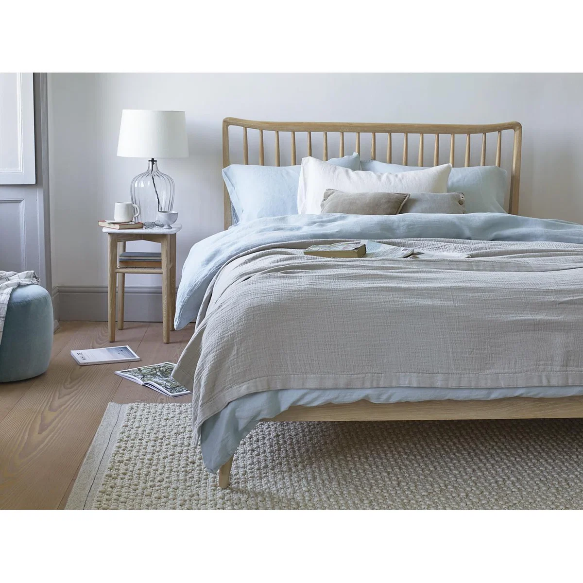 Drapy Throw in String – image 2