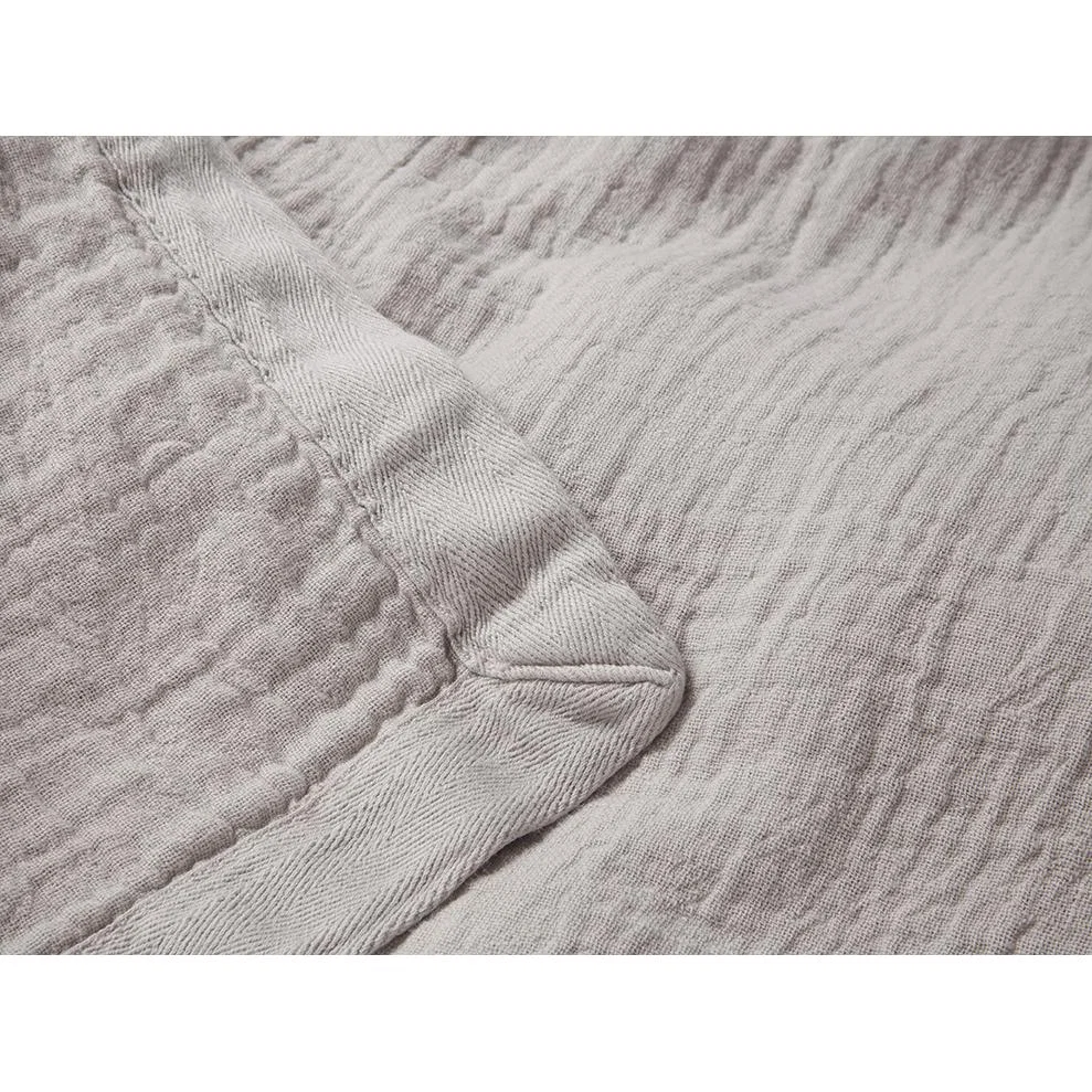 Drapy Throw in String – image 5