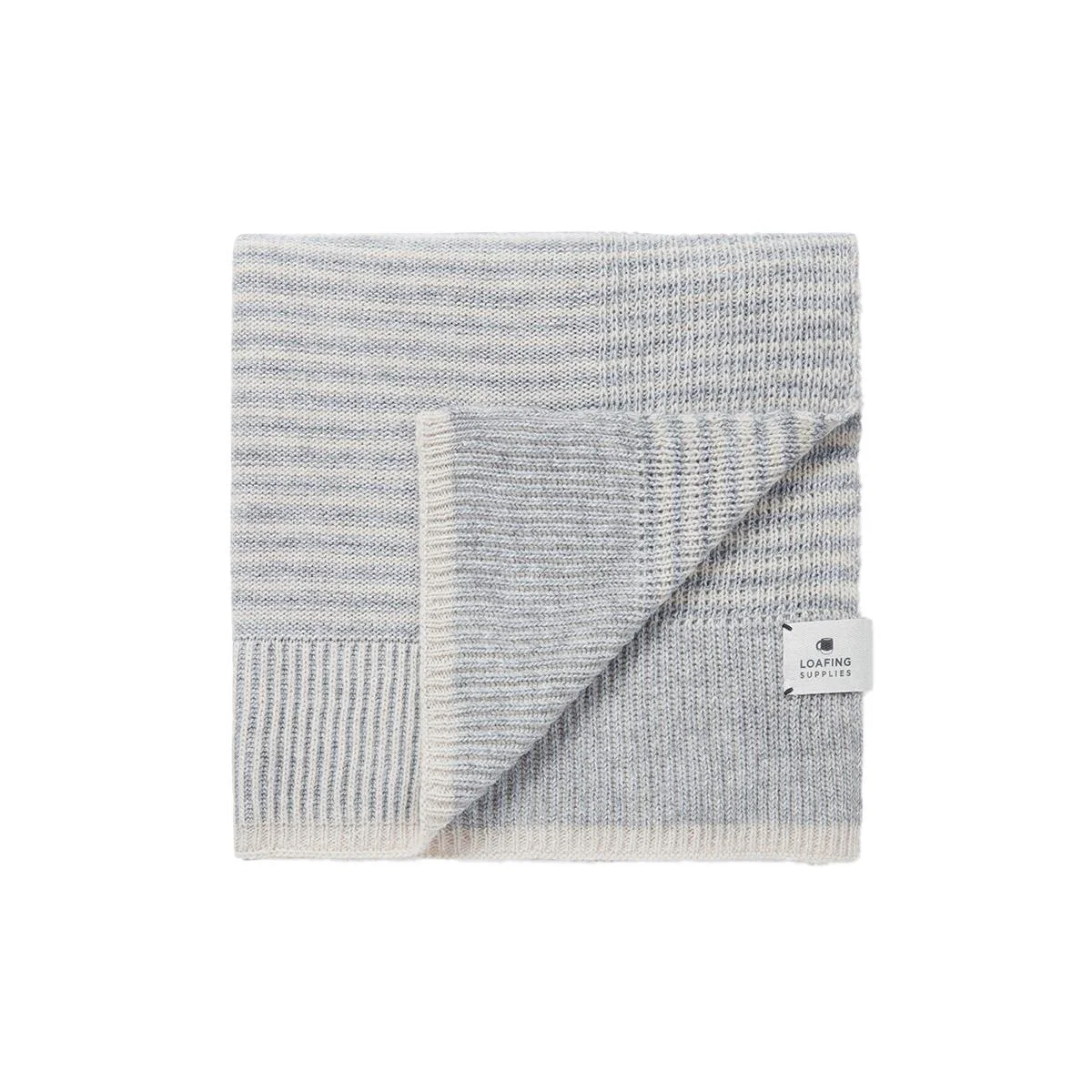 Easy Knit Throw in Cosy Grey – image 2