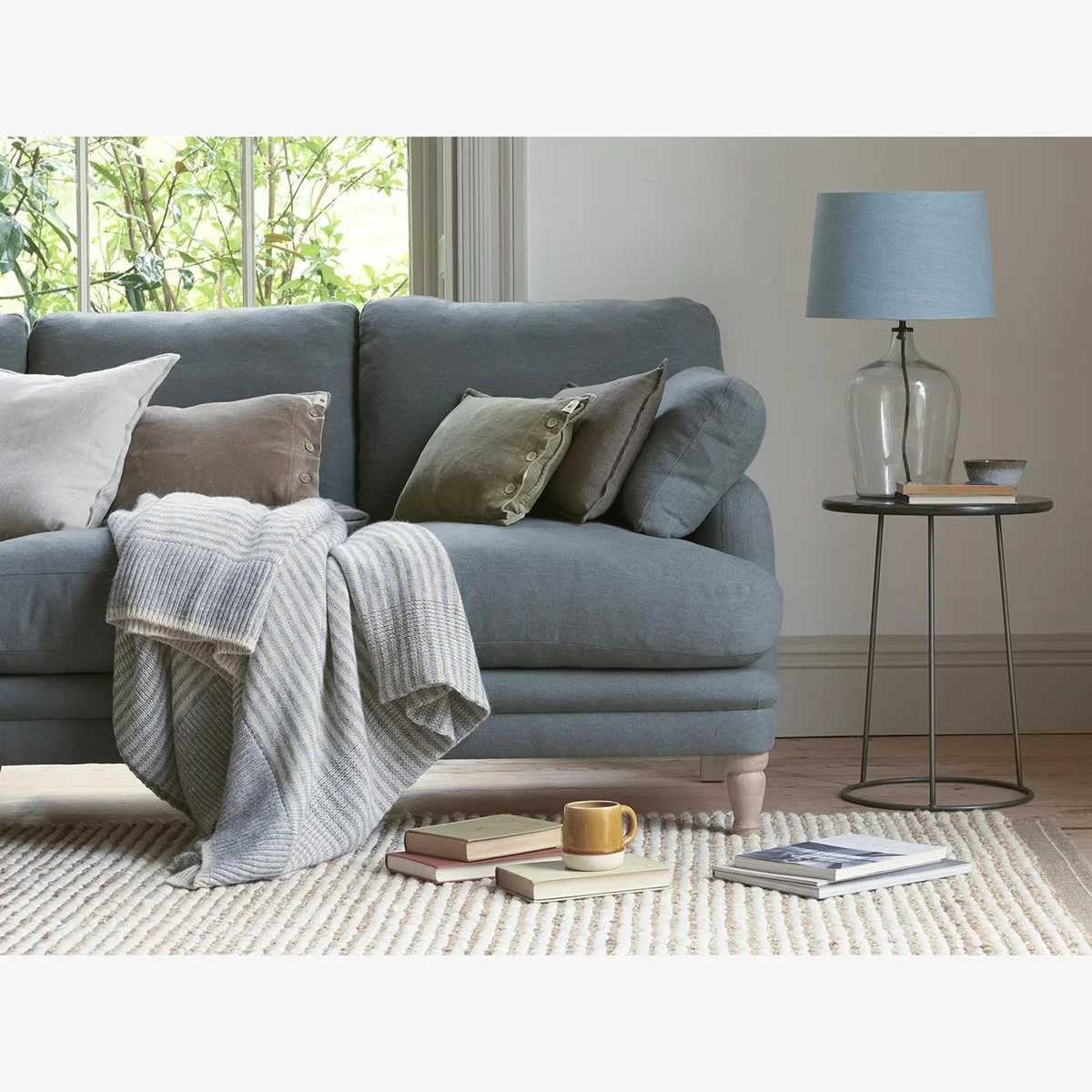 Easy Knit Throw in Cosy Grey – image 1
