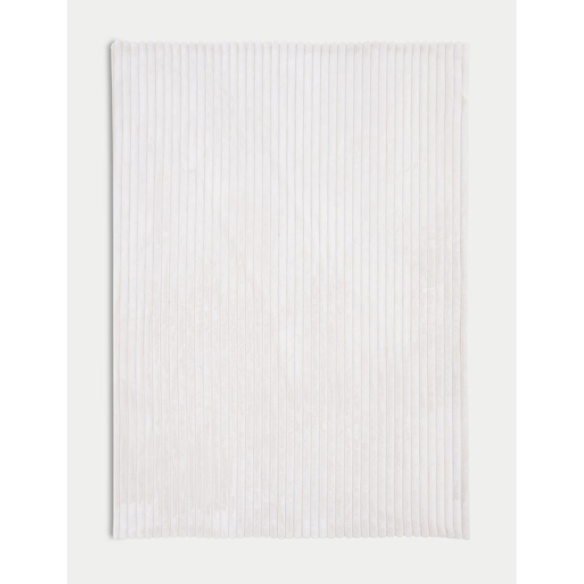 M&S Ribbed Fleece Throw - MED - Natural, Natural – image 3