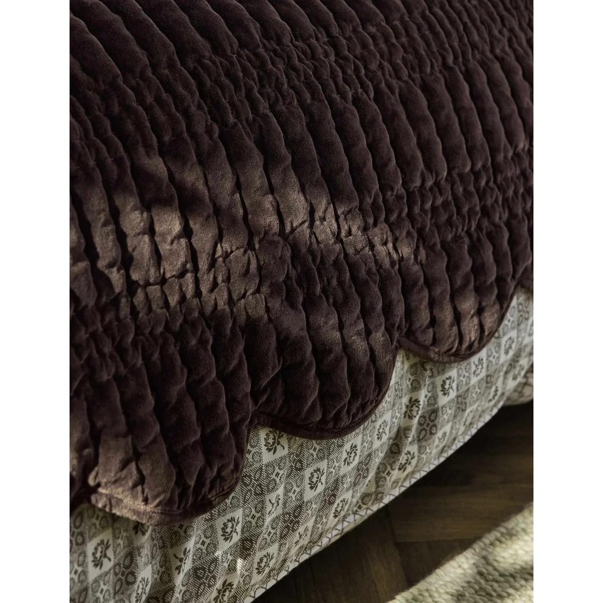 Laura Ashley Velvet Scalloped Bedspread Dark Brown – image 3