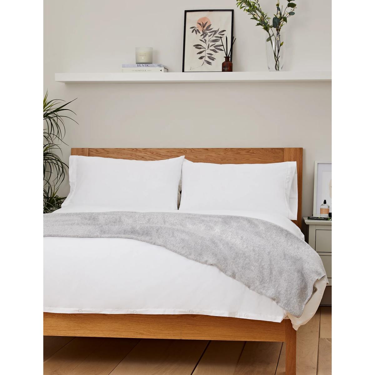 M&S Cashmere Blend Throw - Grey, Grey – image 3