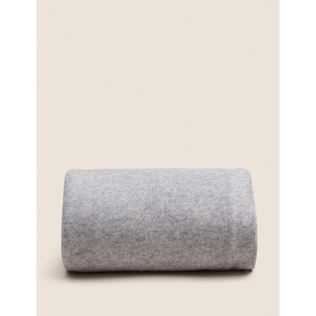 M&S Cashmere Blend Throw - Grey, Grey – image 4