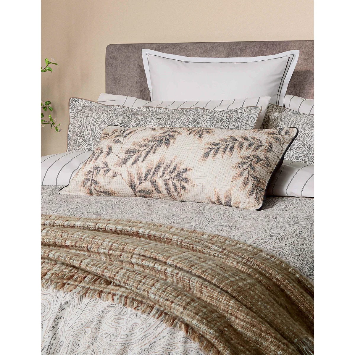Bedeck of Belfast Woven Osanna Tasselled Throw Brown Mix – image 3