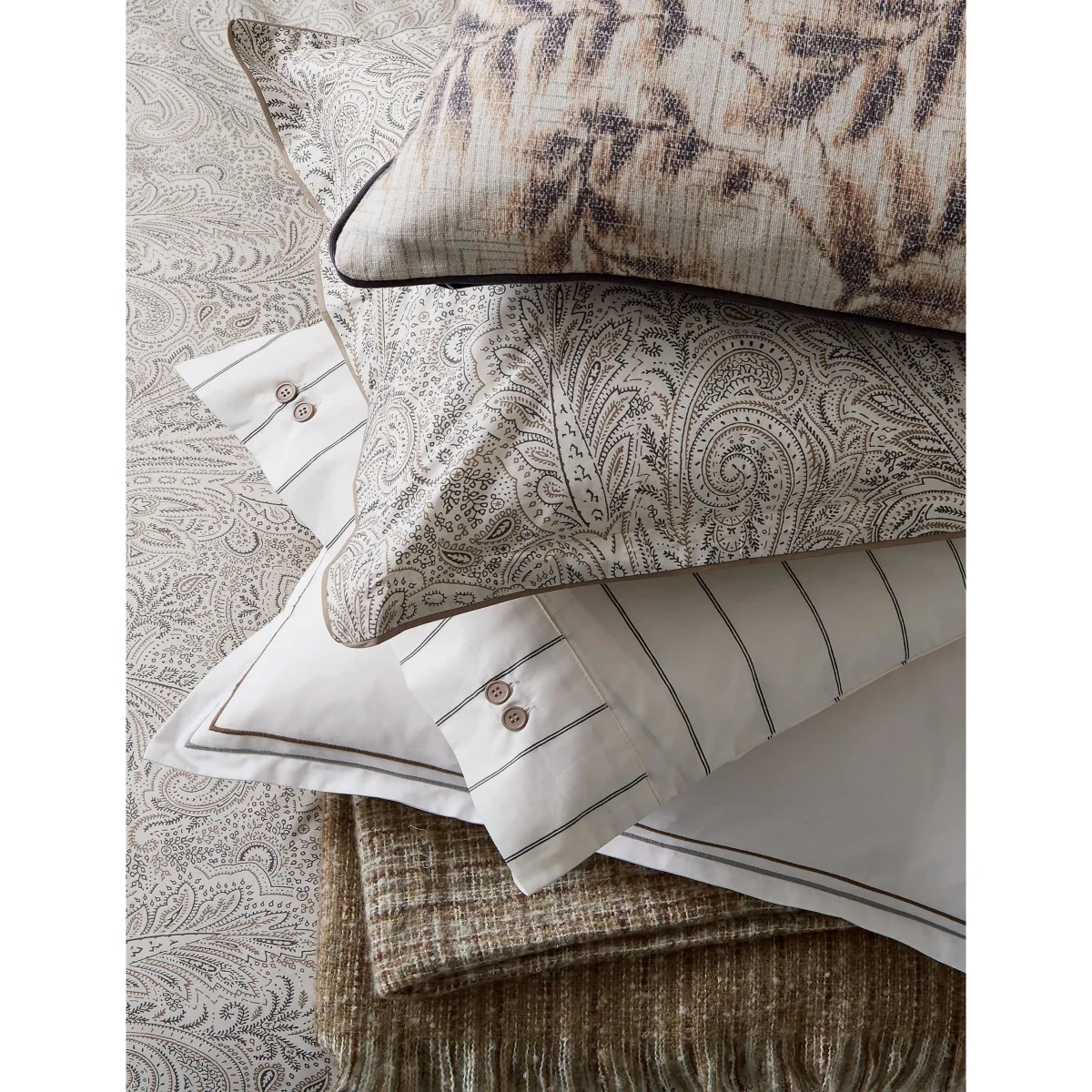 Bedeck of Belfast Woven Osanna Tasselled Throw Brown Mix – image 4