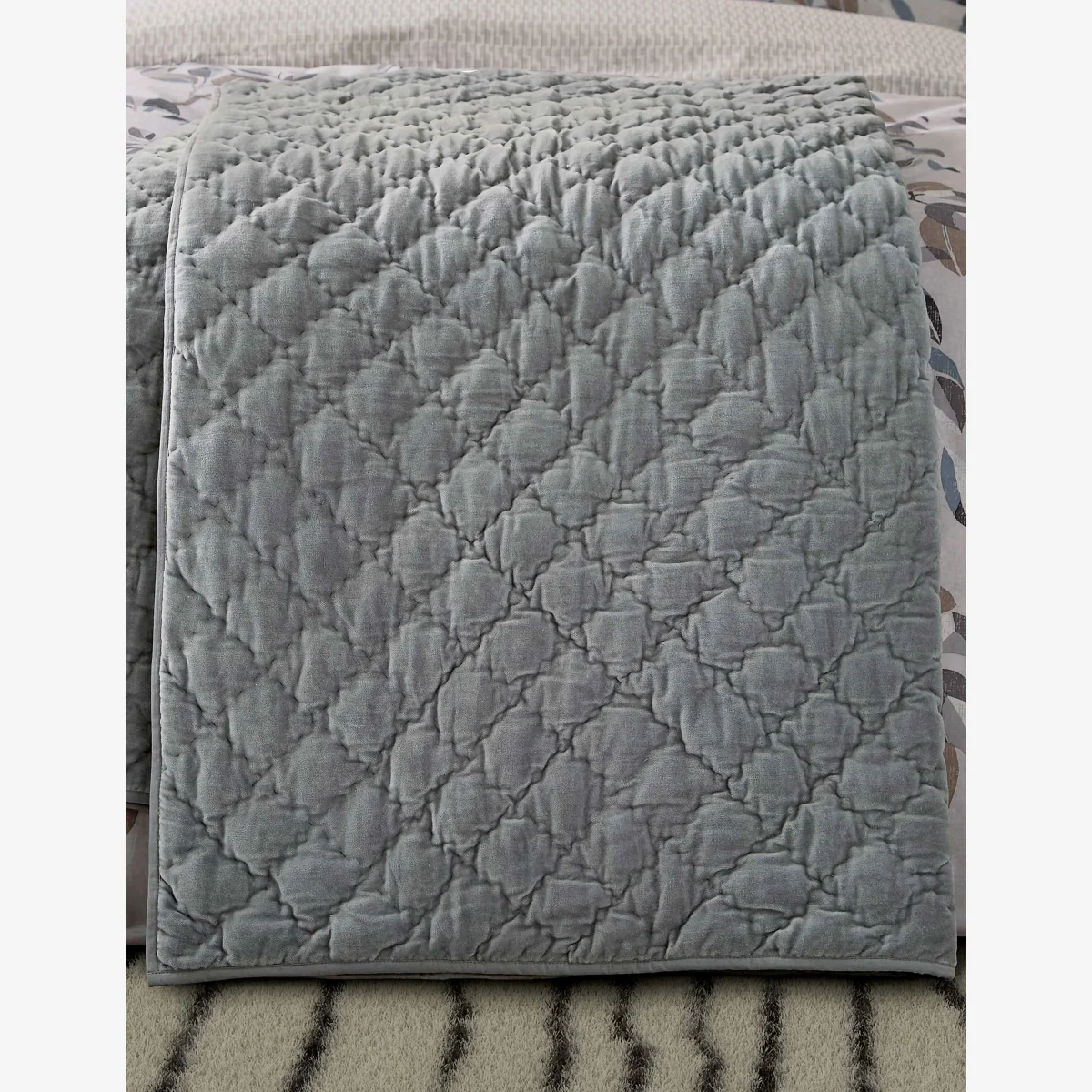 Bedeck of Belfast Pure Cotton Velvet Albany Quilted Throw Light Grey – image 1