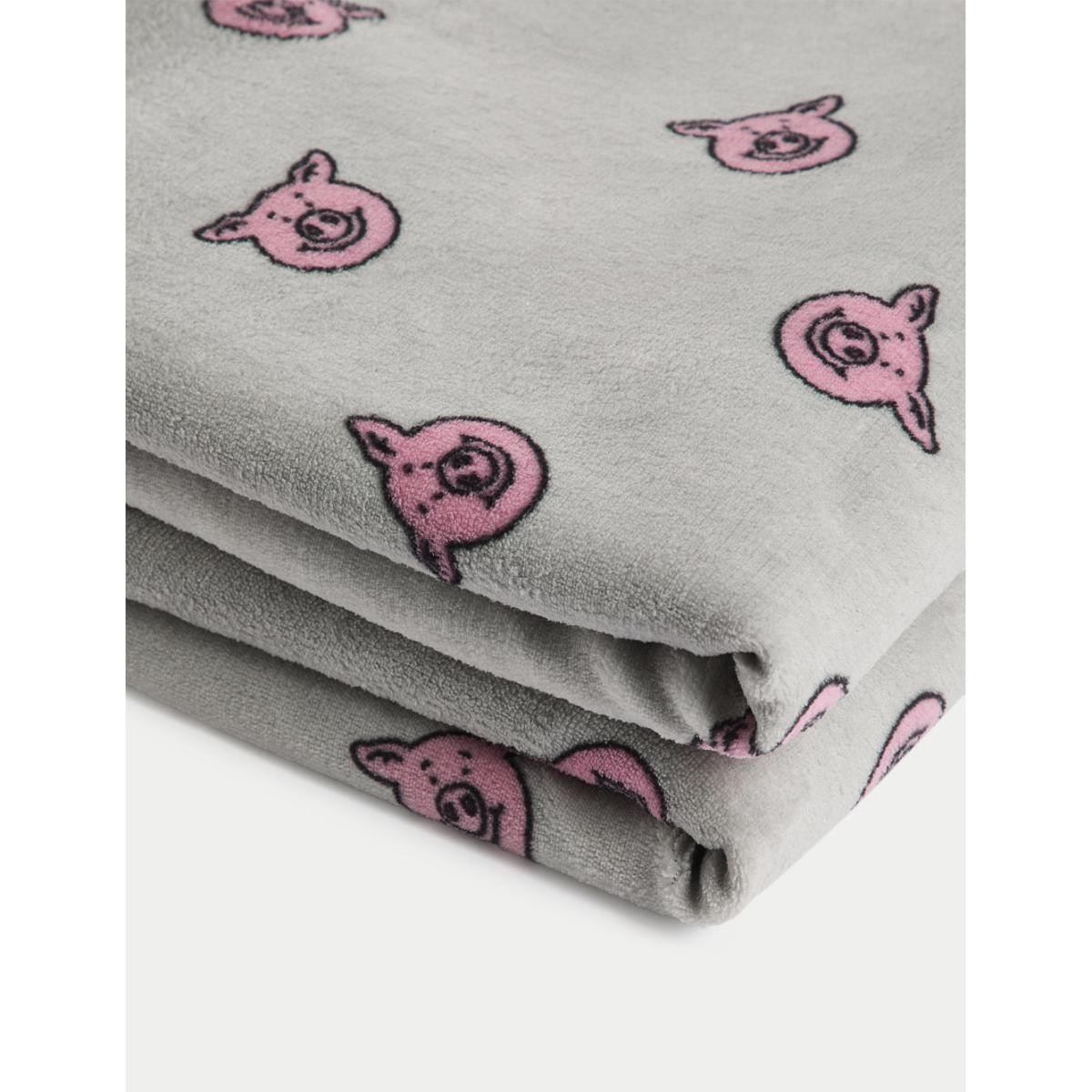 Percy Pig™ Borg Fleece Large Throw - Grey Mix, Grey Mix – image 4