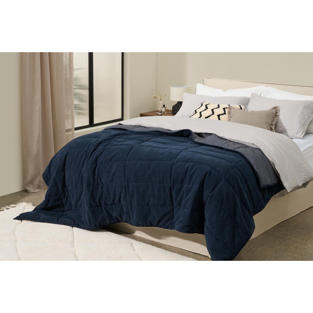 Jovian Quilted Bedspread, 225 x 220cm, Deep Navy – image 3
