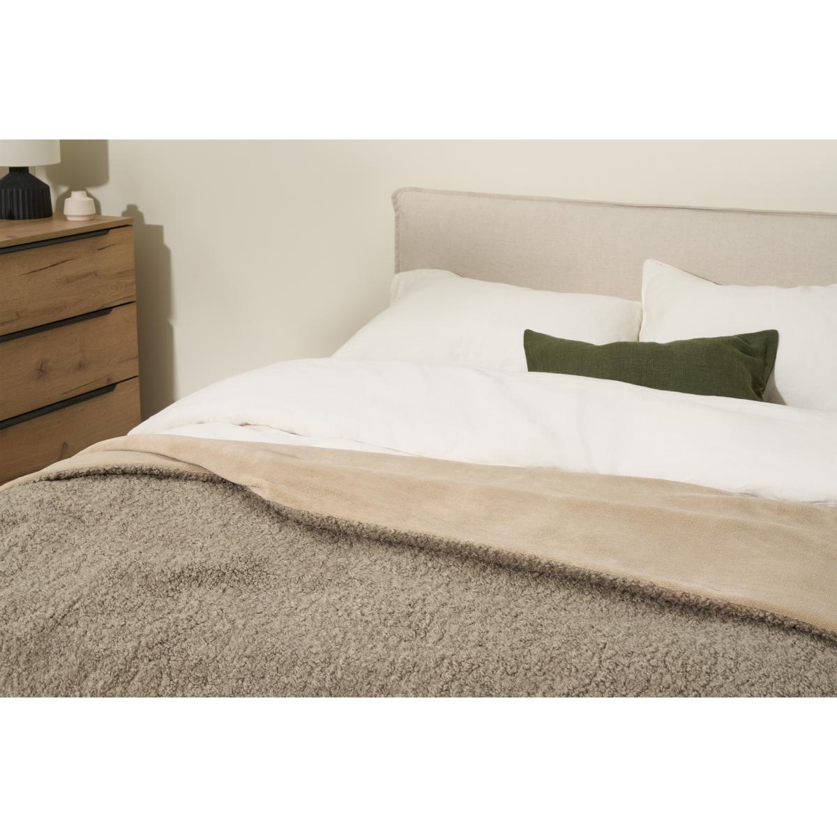 Mirny Boucle Throw, 130 x 170cm, Soft Taupe – image 4