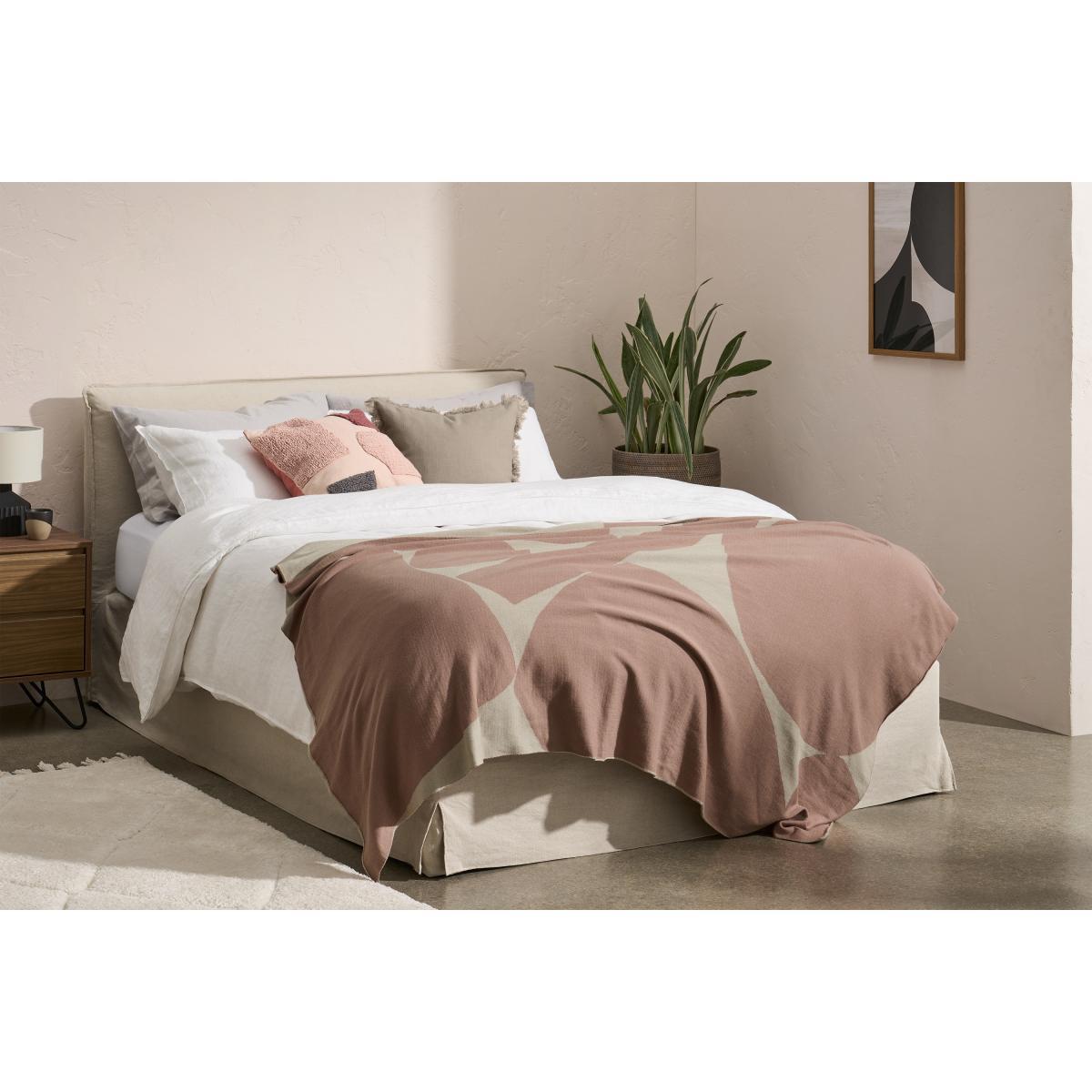 Isola 100% Cotton Knitted Throw, 130 x 170cm, Pink – image 4