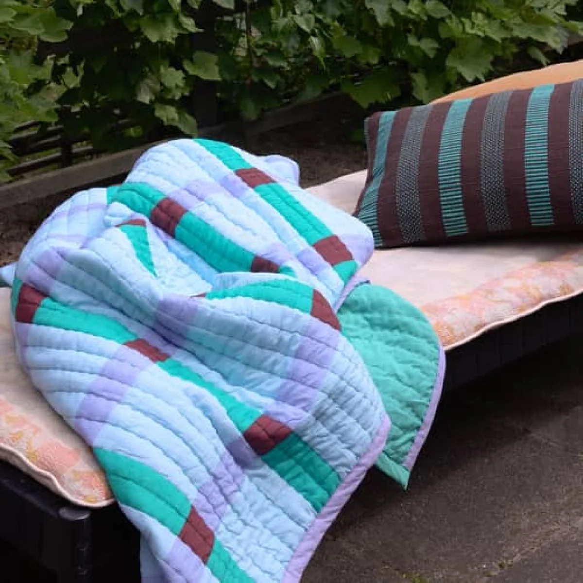 Tento Plaid textile green / Quilted Bedspread - 140 x 200 cm - HÜBSCH – image 4