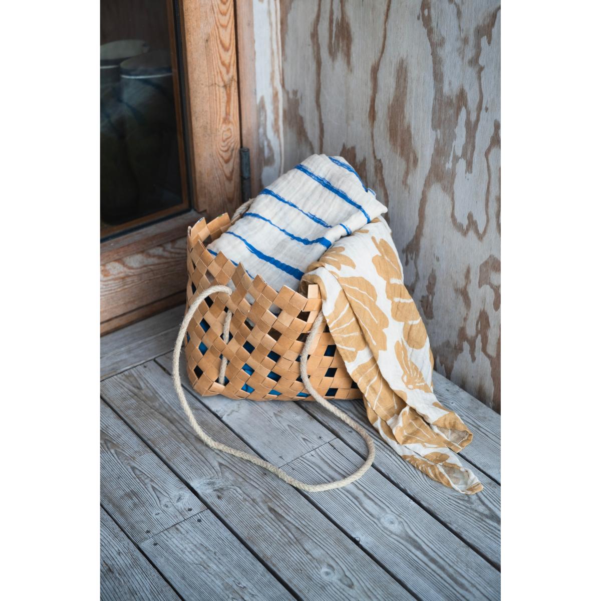 Fine Little Day Våg muslin throw 120x120 cm Blue – image 8