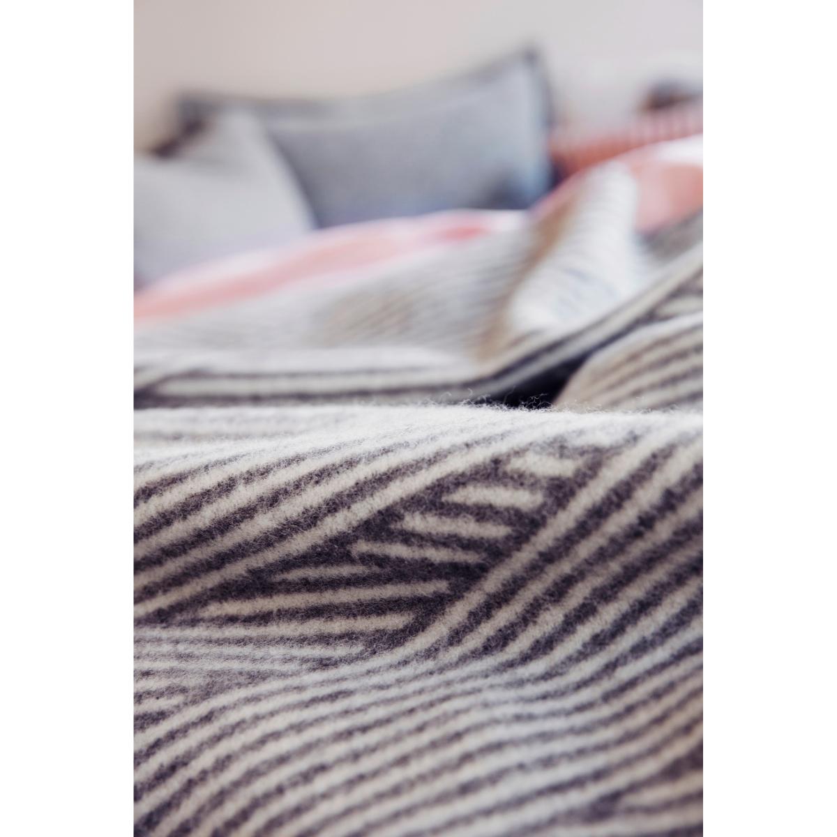 Røros Tweed Naturpledd blanket 135x200 cm Nøste – image 3