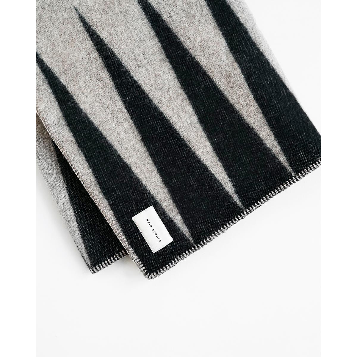Hein Studio Ihalo blanket 130x180 cm No. 01 – image 5