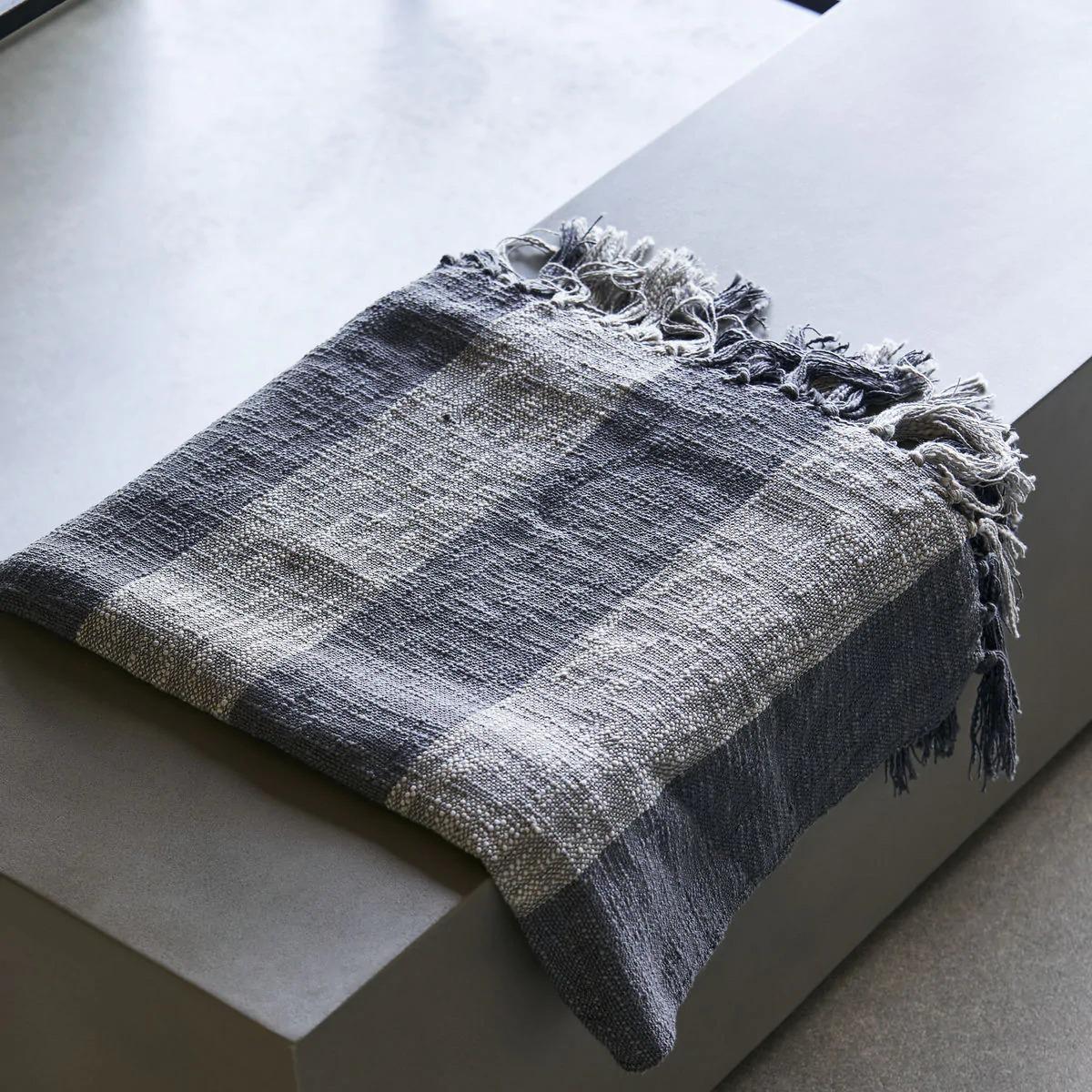 House Doctor Ponra throw 130x180 cm Grey – image 3