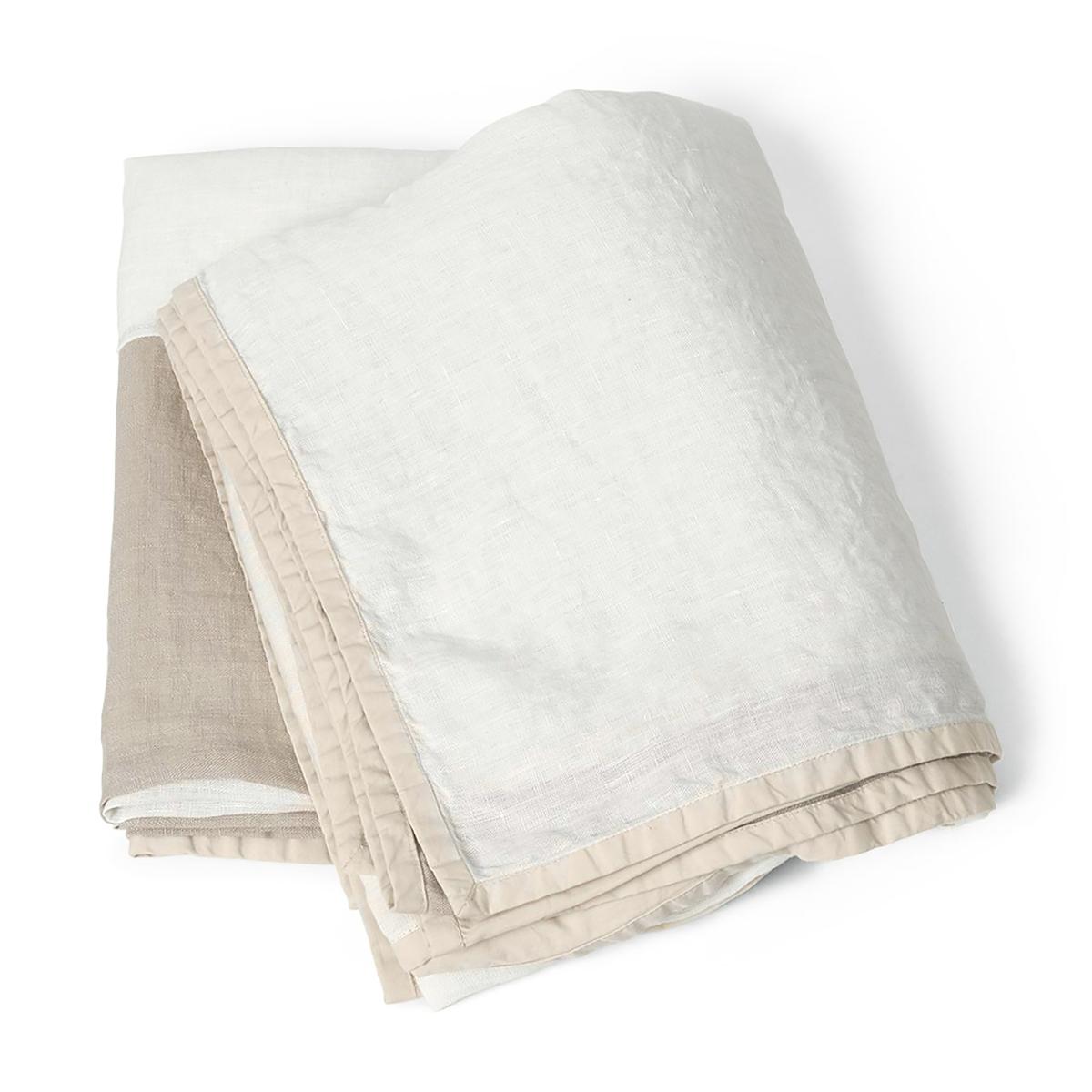 Ferm Living Part bedspread 250x250 cm Off-white – image 2