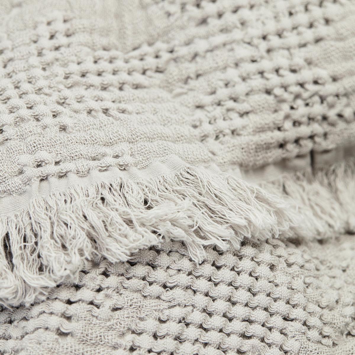 Hilda bedspread 170x180 cm Dove – image 3