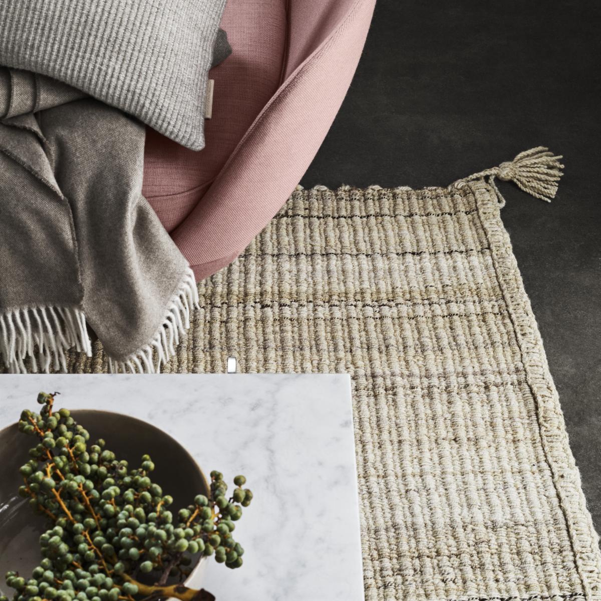 Fritz Hansen Cashmere throw Naturalal brown – image 4