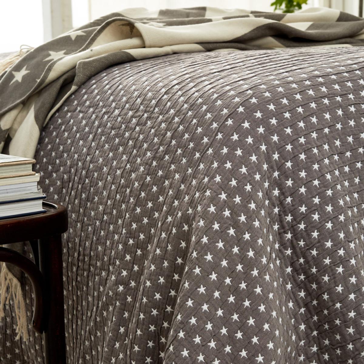 Lexington Star bedspread Medium grey 260x240 – image 4