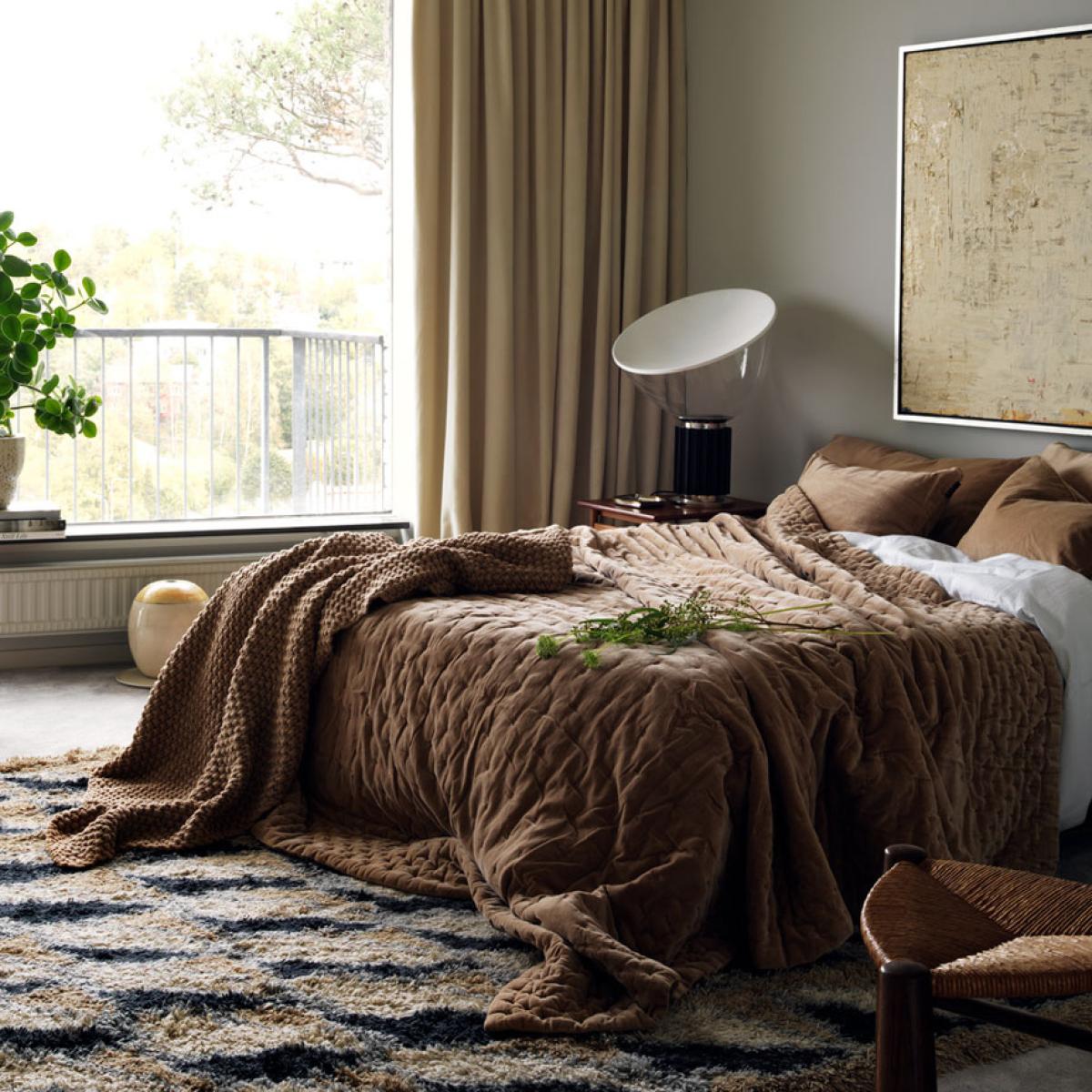 Paolo bedspread 260x270 cm Camel brown – image 2